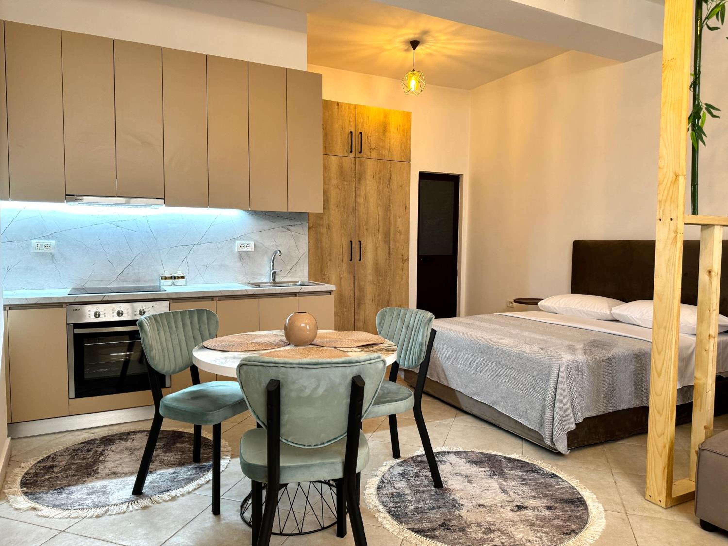 5 New Central Comfy Apartments
