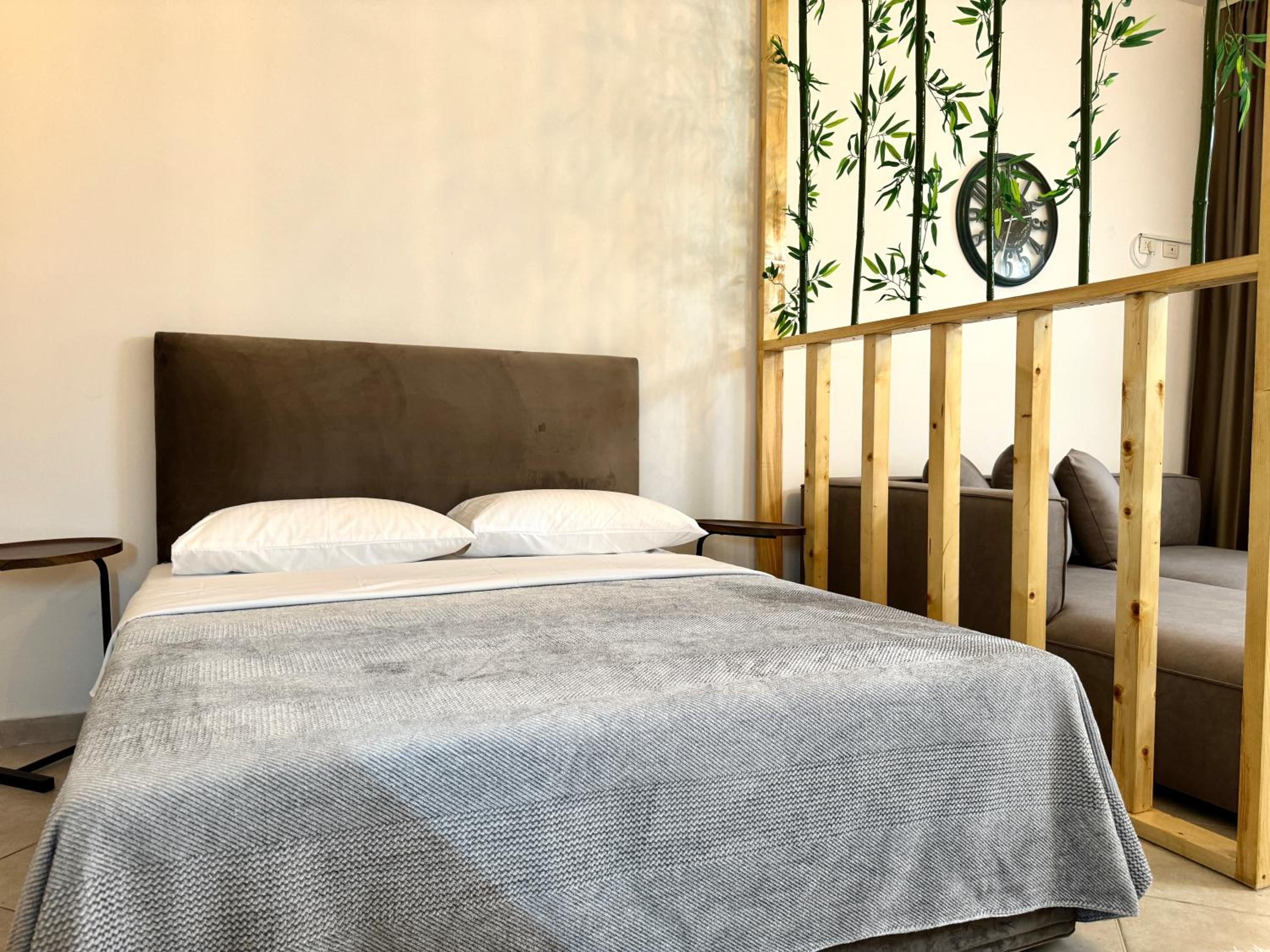 5 New Central Comfy Apartments