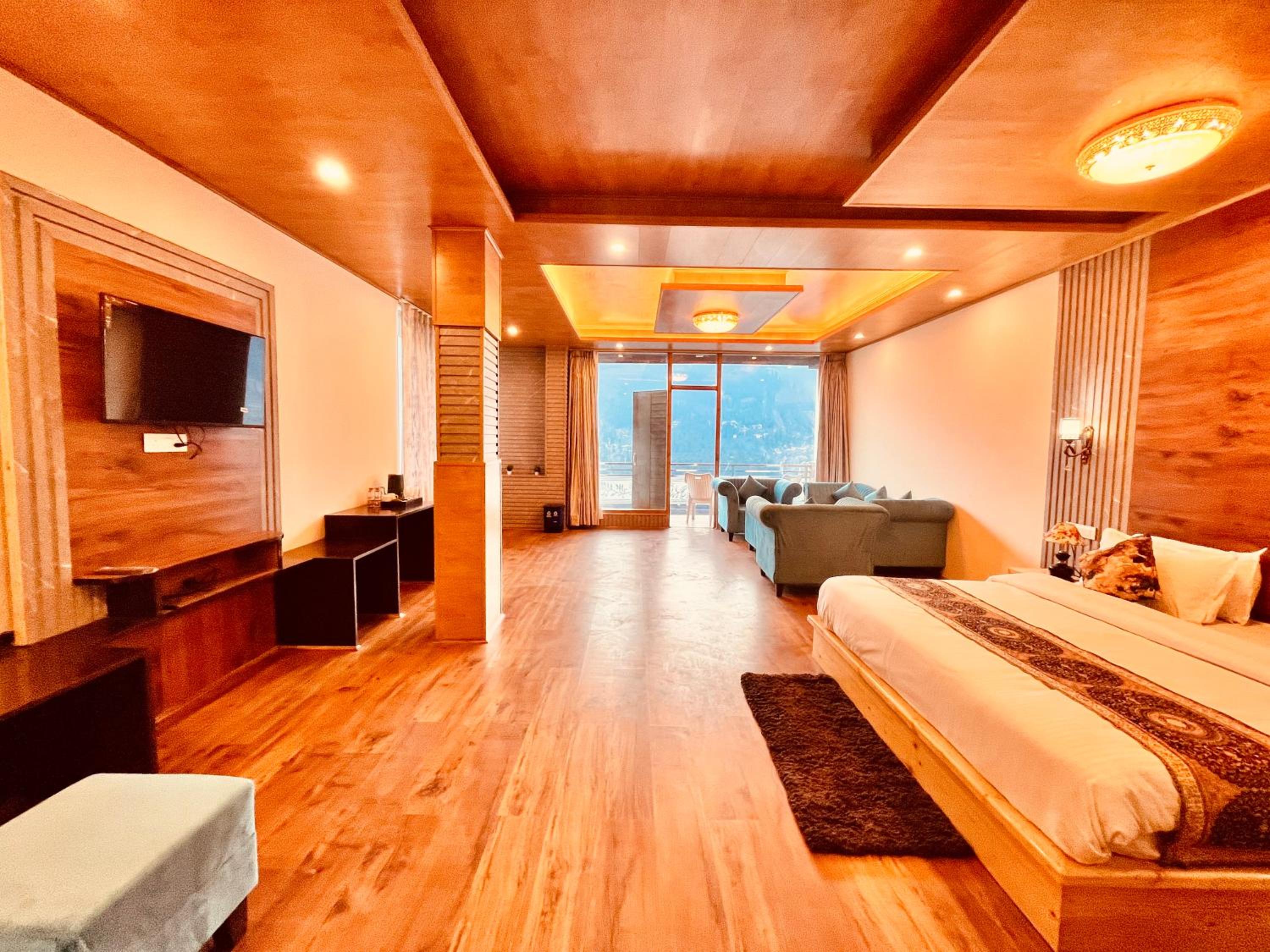 Naina Deventure Resort, Manali - Premium Rooms with Centrally Heated & Scenic View view 2