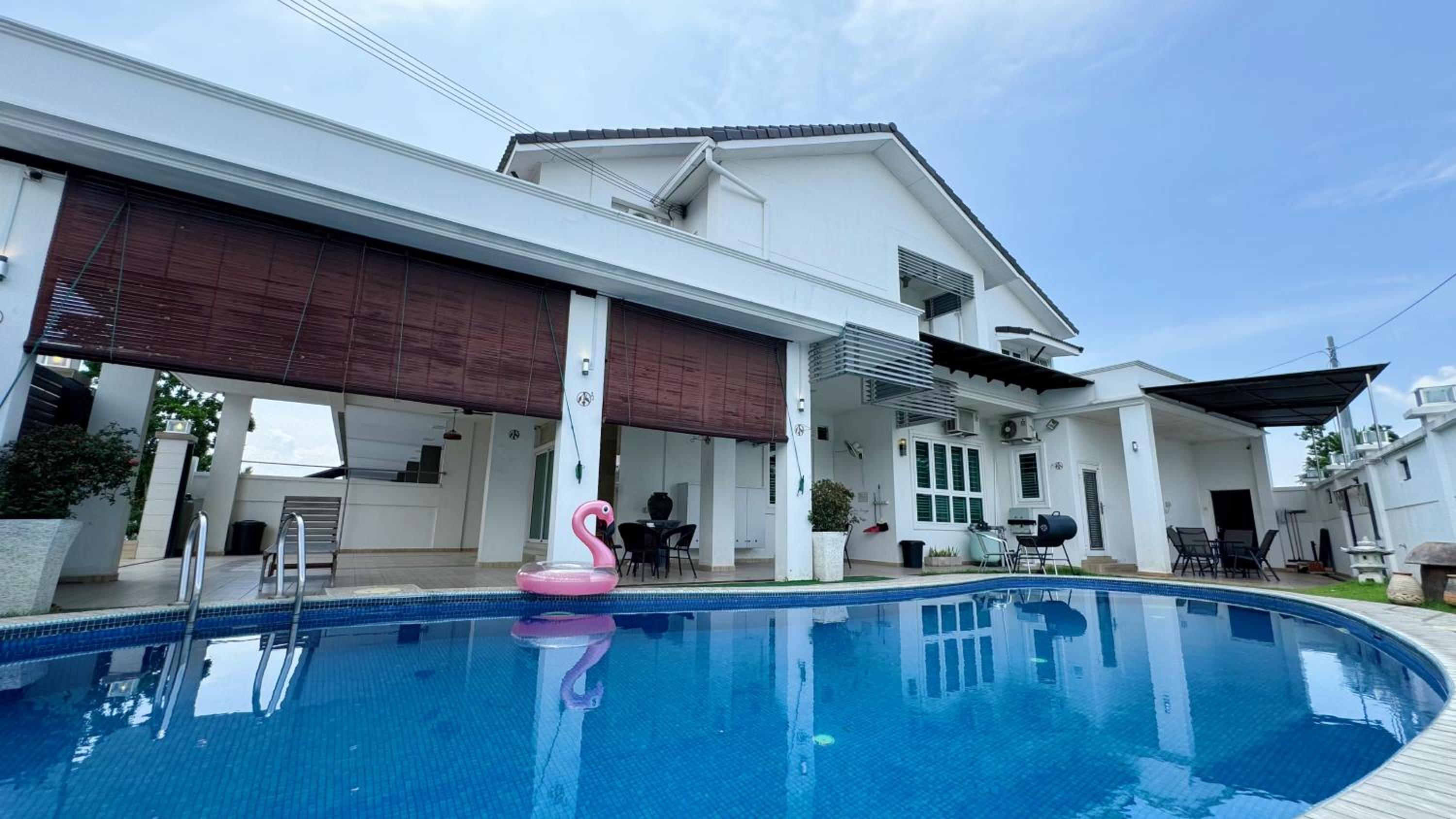 IPOH Bougainvillea Luxe Villa with Private POOL photo 1