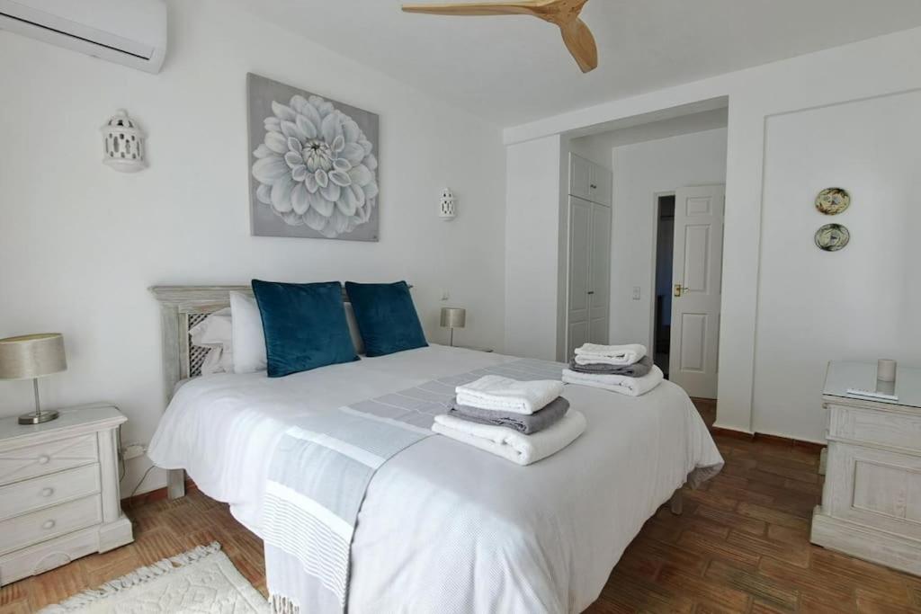 3 bedroom Beach House in Luz view 5