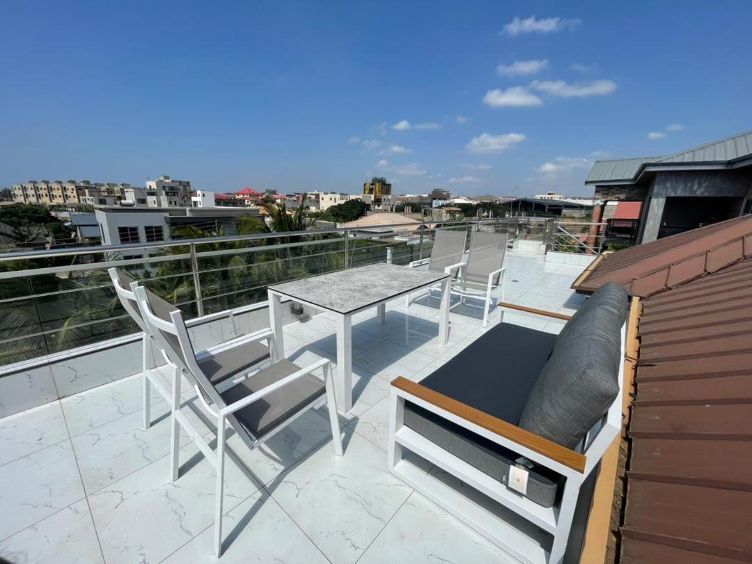 Spacious 2 bedroom view 5