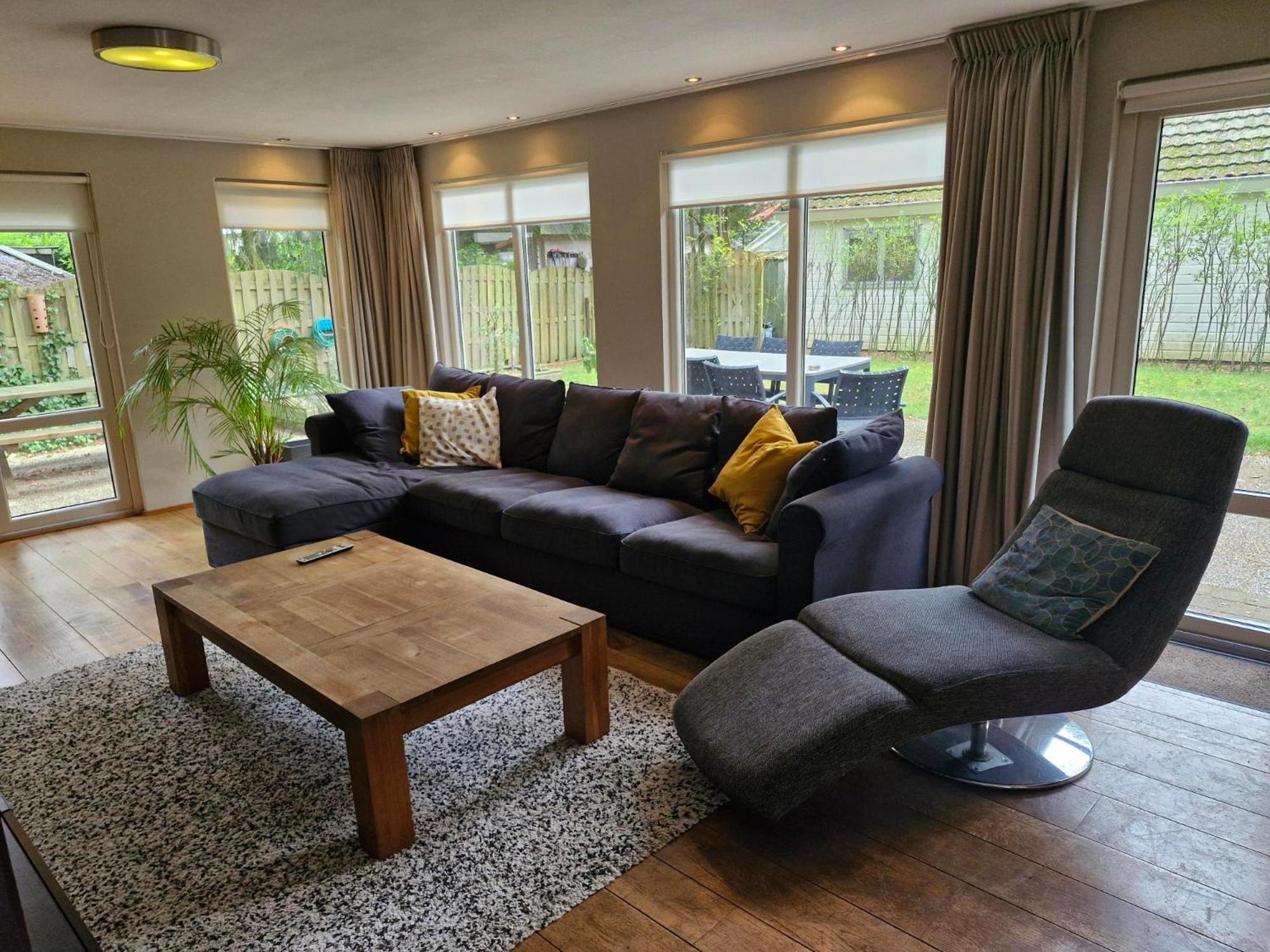 Groot vakantiehuis met sauna en bubbelbad view 5
