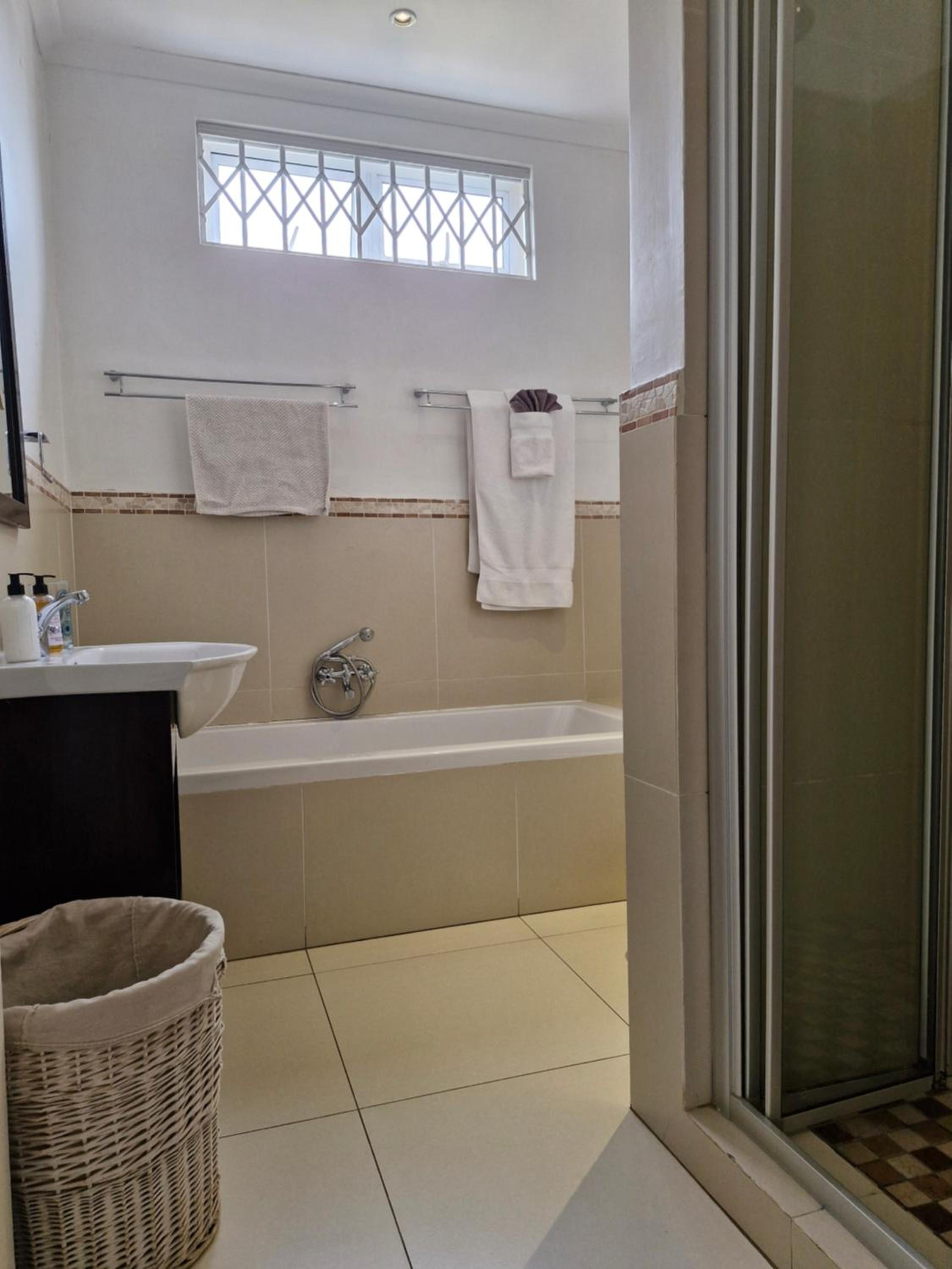 B&B on Buckingham Guest House
