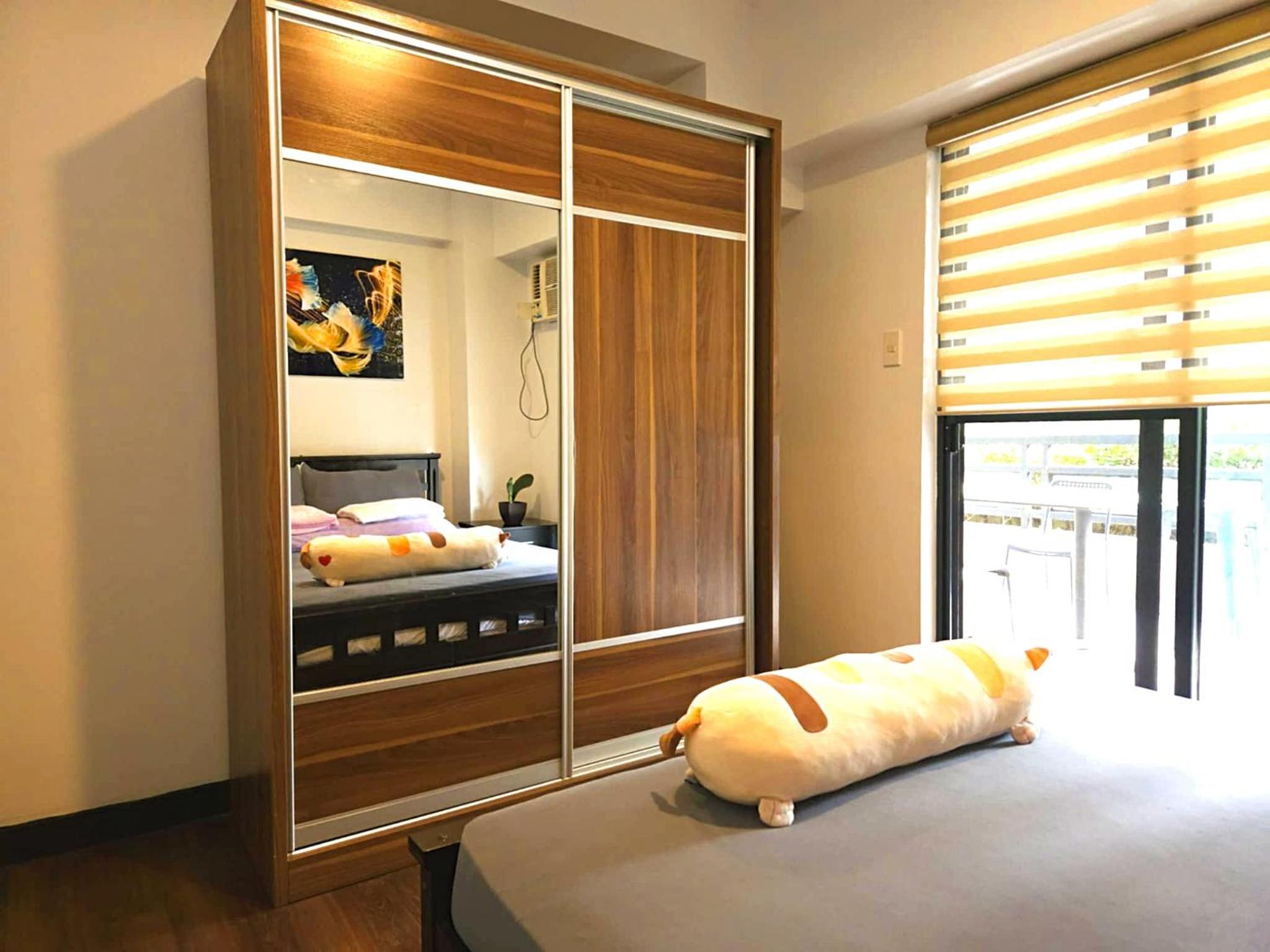 lea home flair tower staycation mandaluyong view 3