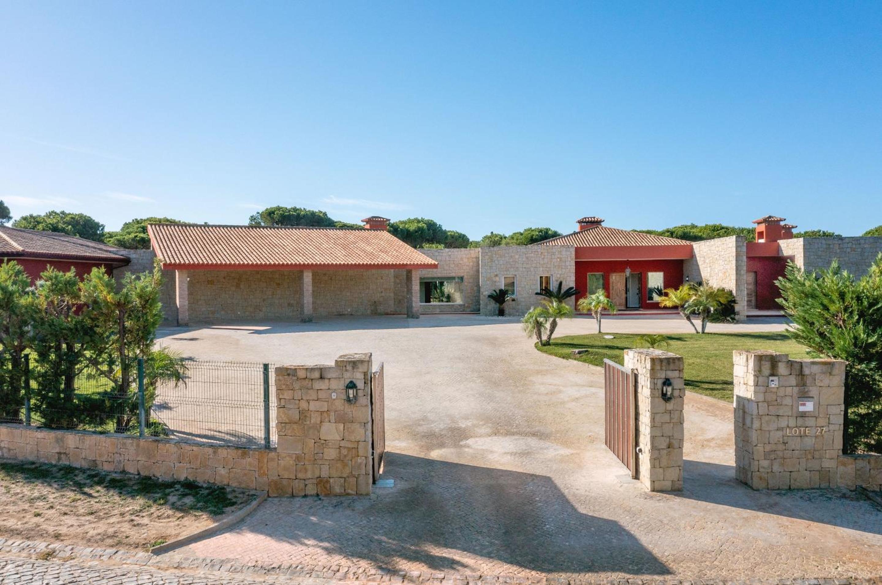 Villa Pinhal Luxa - Heated pool, Sauna, Steamroom, Gym, Pool table - Stunning villa on golf Pinhal Velho, view 5
