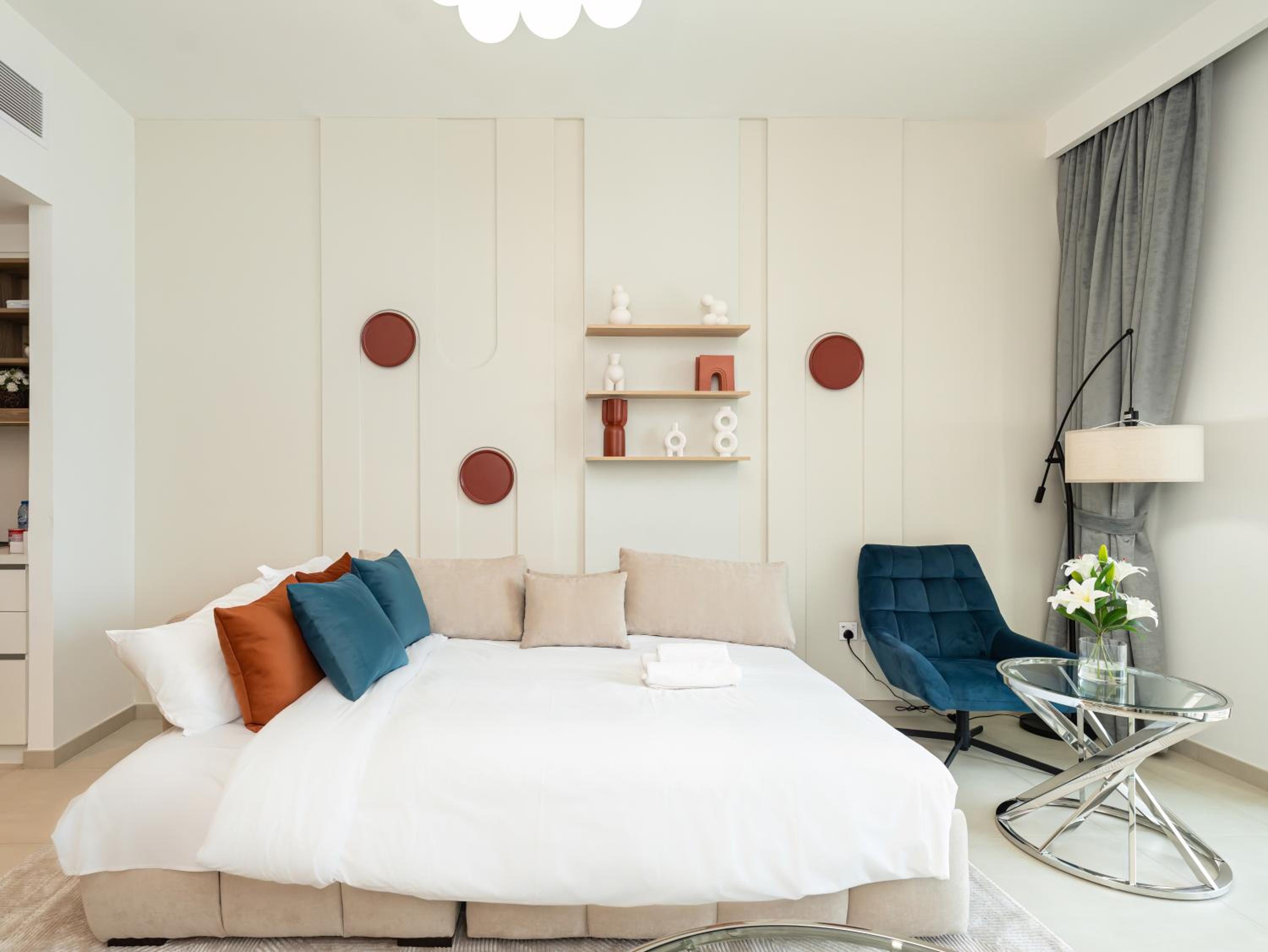 Stunning Two-Bedroom Apartment with Skyline View & walk to Dubai Mall by TerraHome