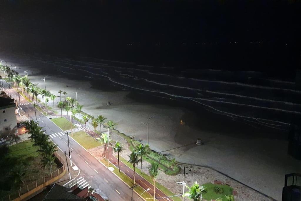Apartamento frente para o mar 6 pessoas com estacionamento