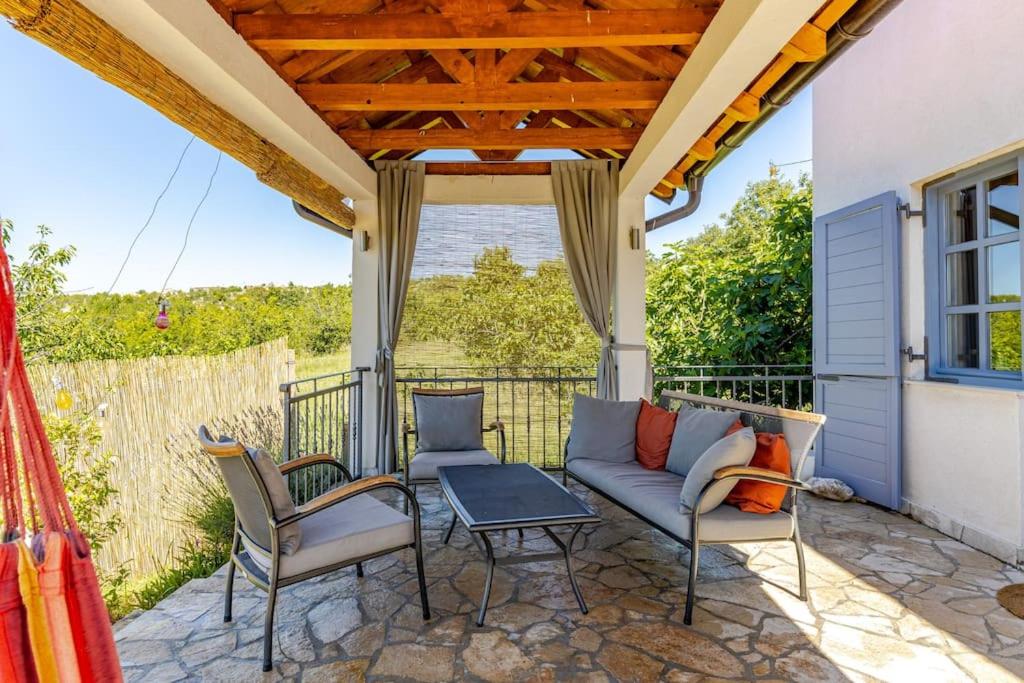 Cottage Becca , heated pool with salt water