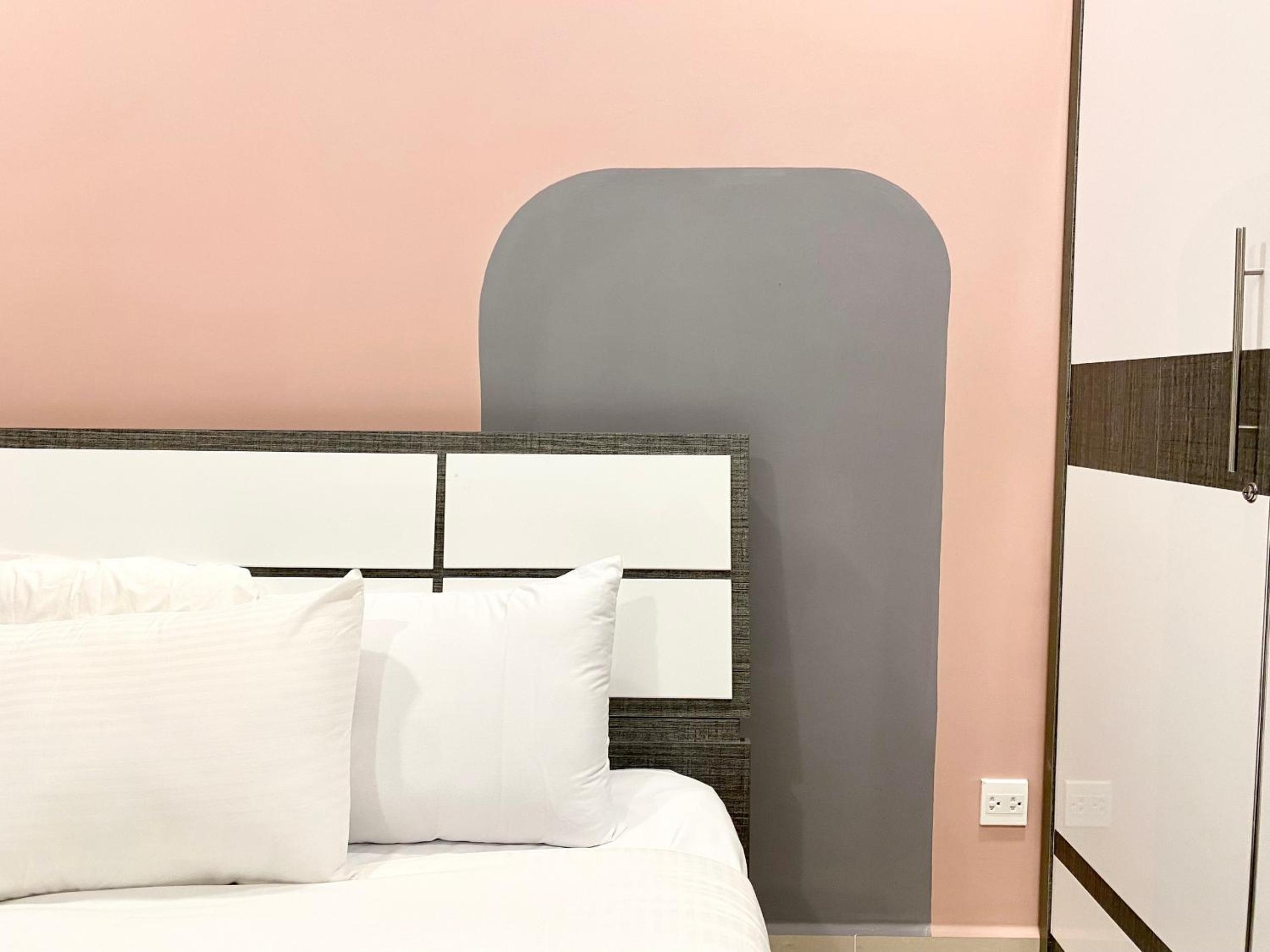 Yu Stay Lux and Cozy 2Bedrs in Soho Residence near Bui Vien walking street