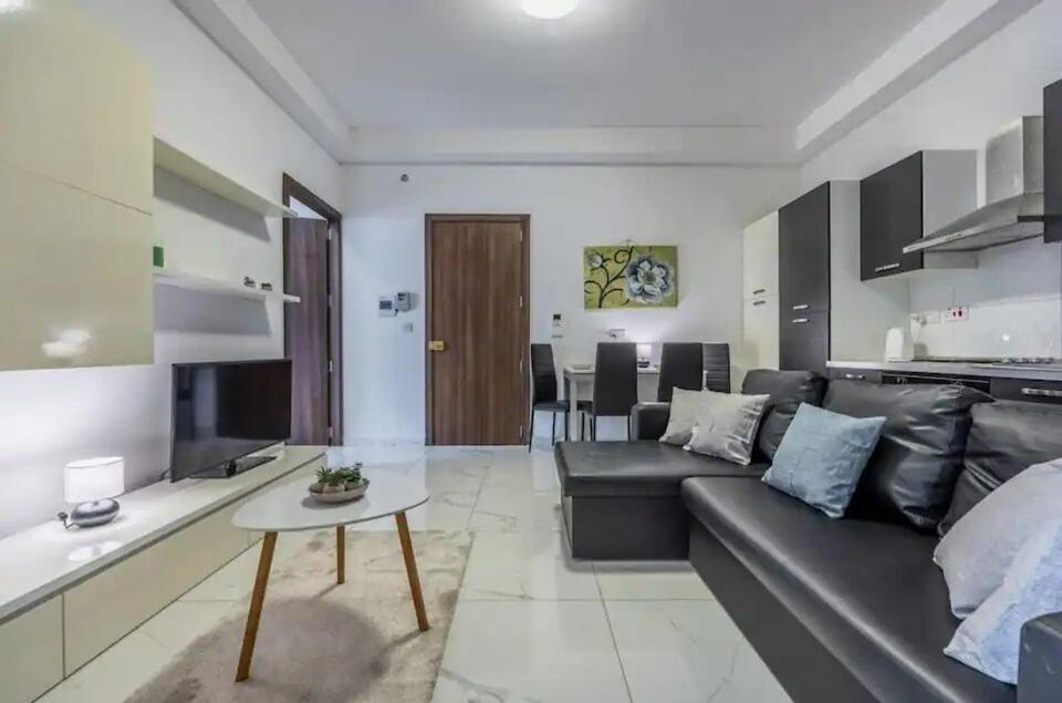 2 Bedroom apartment in Sliema view 4