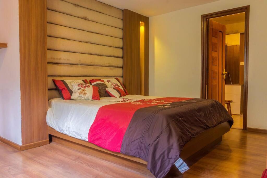 Peaceful Bungalow In Kathmandu