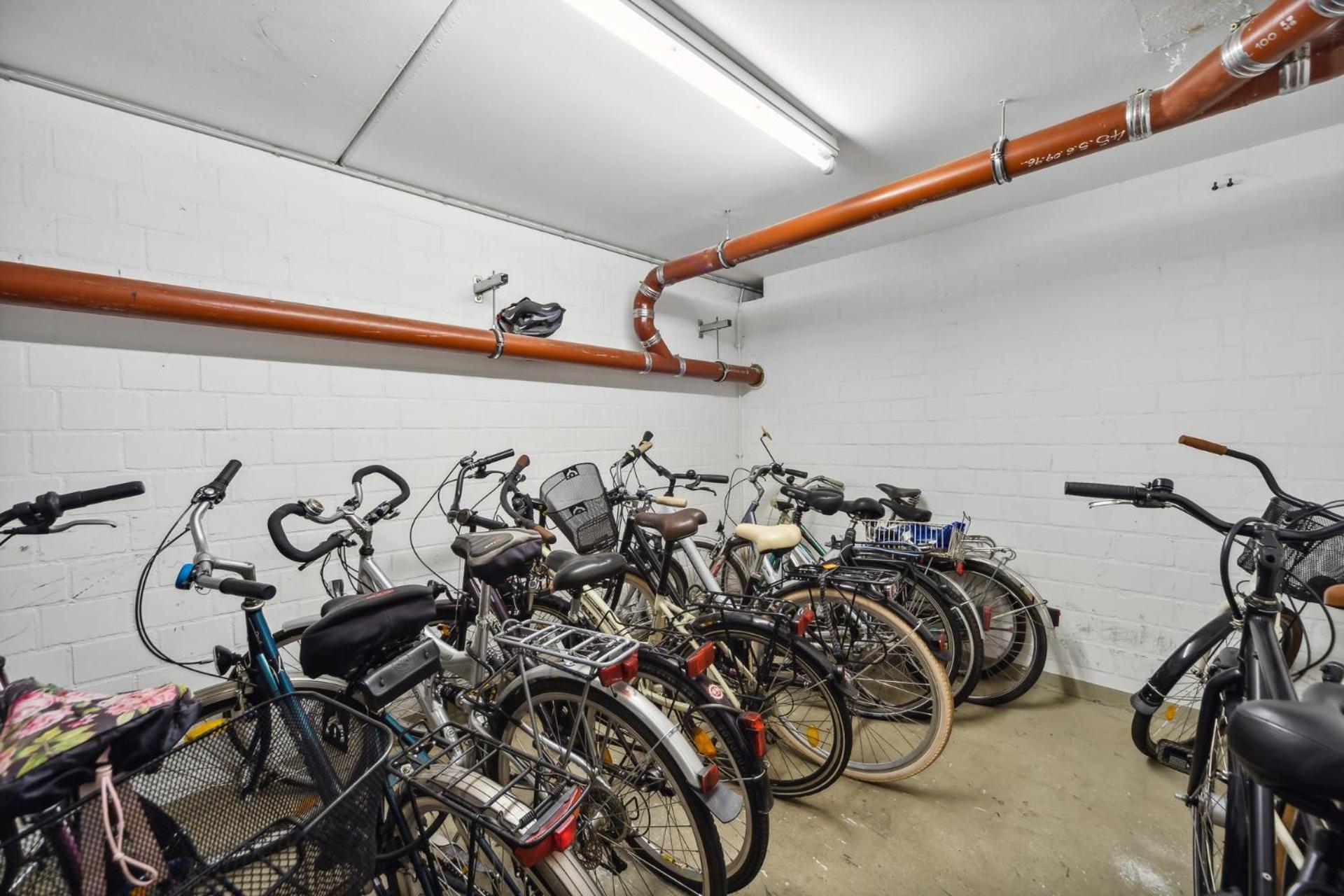 Barrierefrei - Privatparkplatz - zentral im Grünen