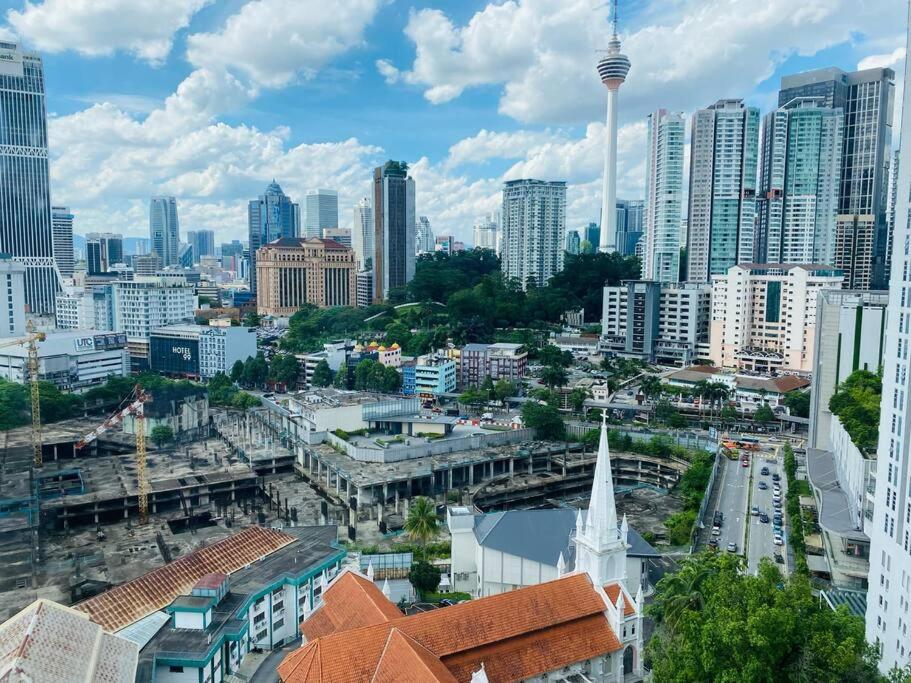 Luxury Room Minutes from KLCC