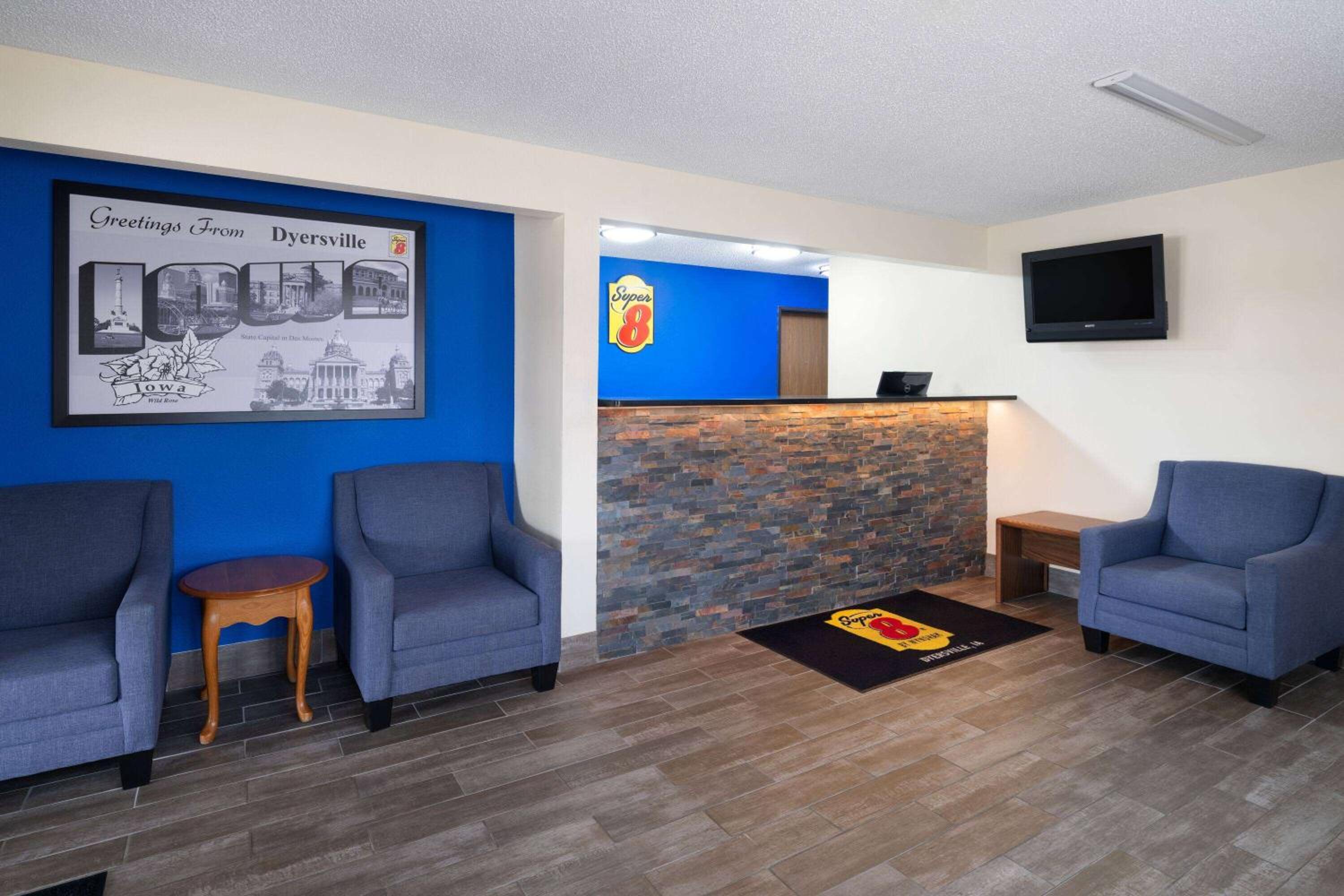 Super 8 by Wyndham Dyersville view 5
