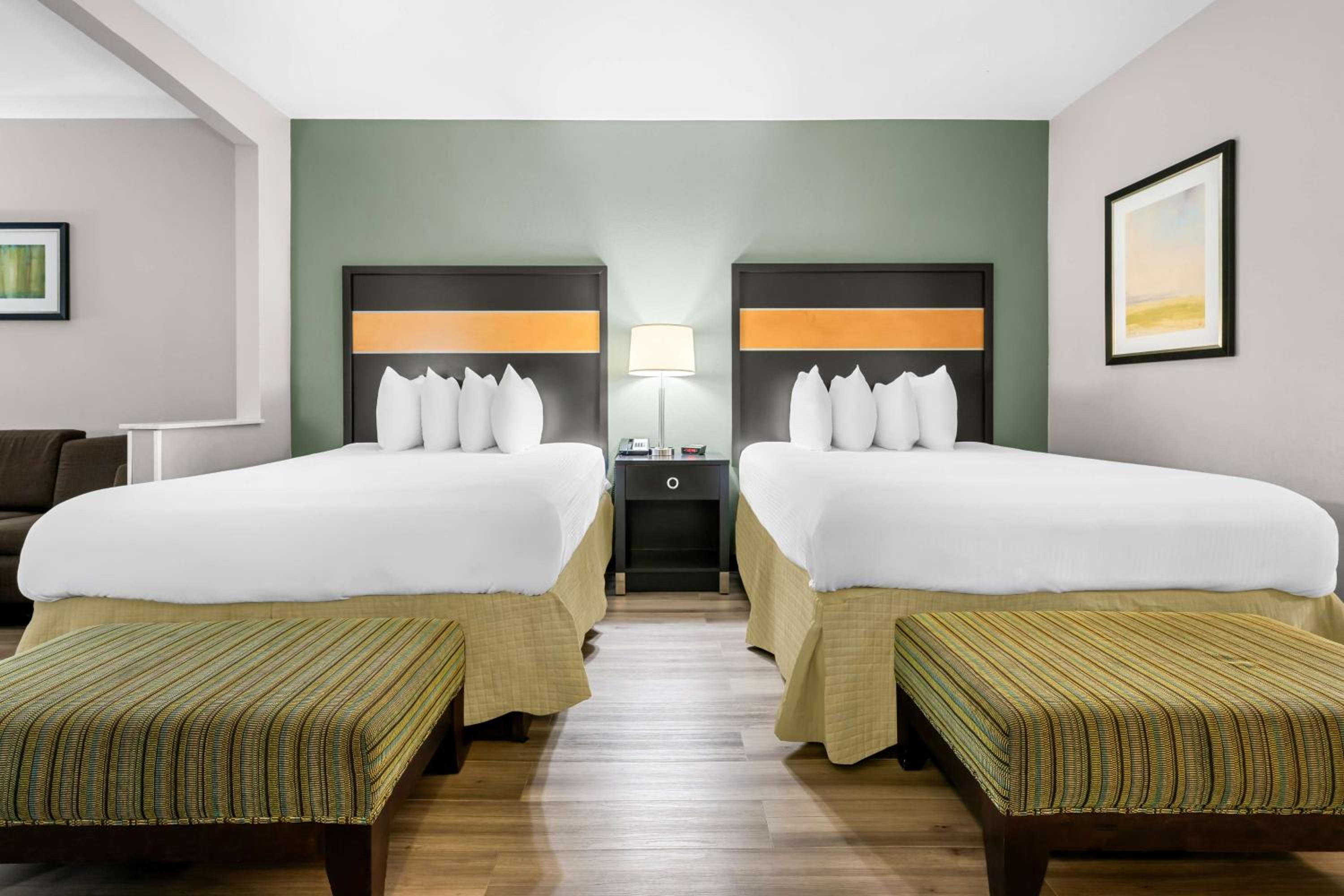 Columbus Vacations - Best Western Executive Suites - Property Image 21