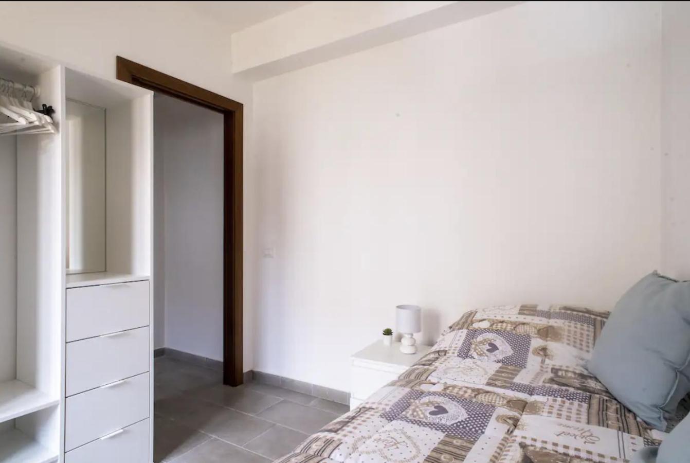 Eli's apartment Mondello Free Private Parking AC and WIFI