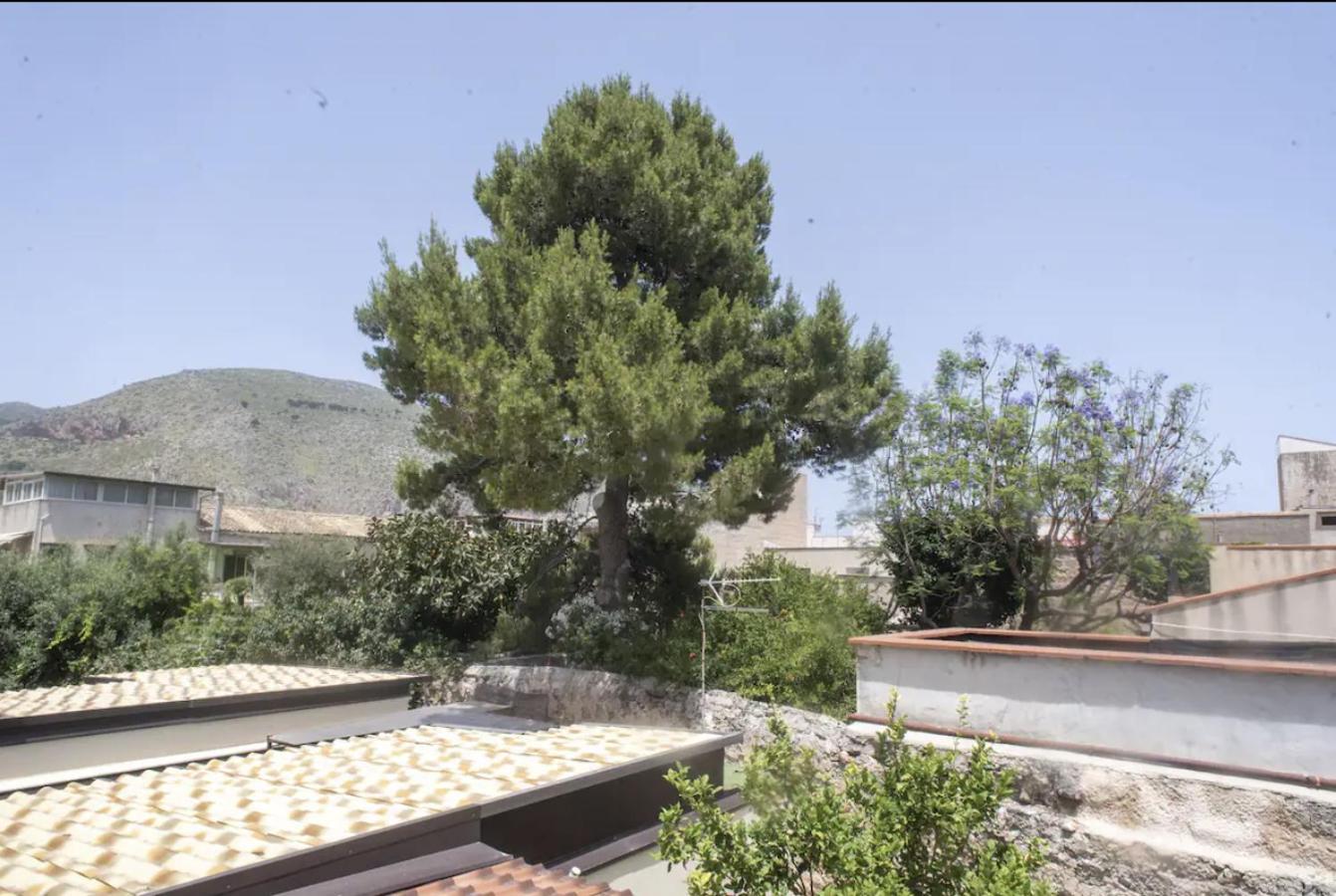 Eli's apartment Mondello Free Private Parking AC and WIFI