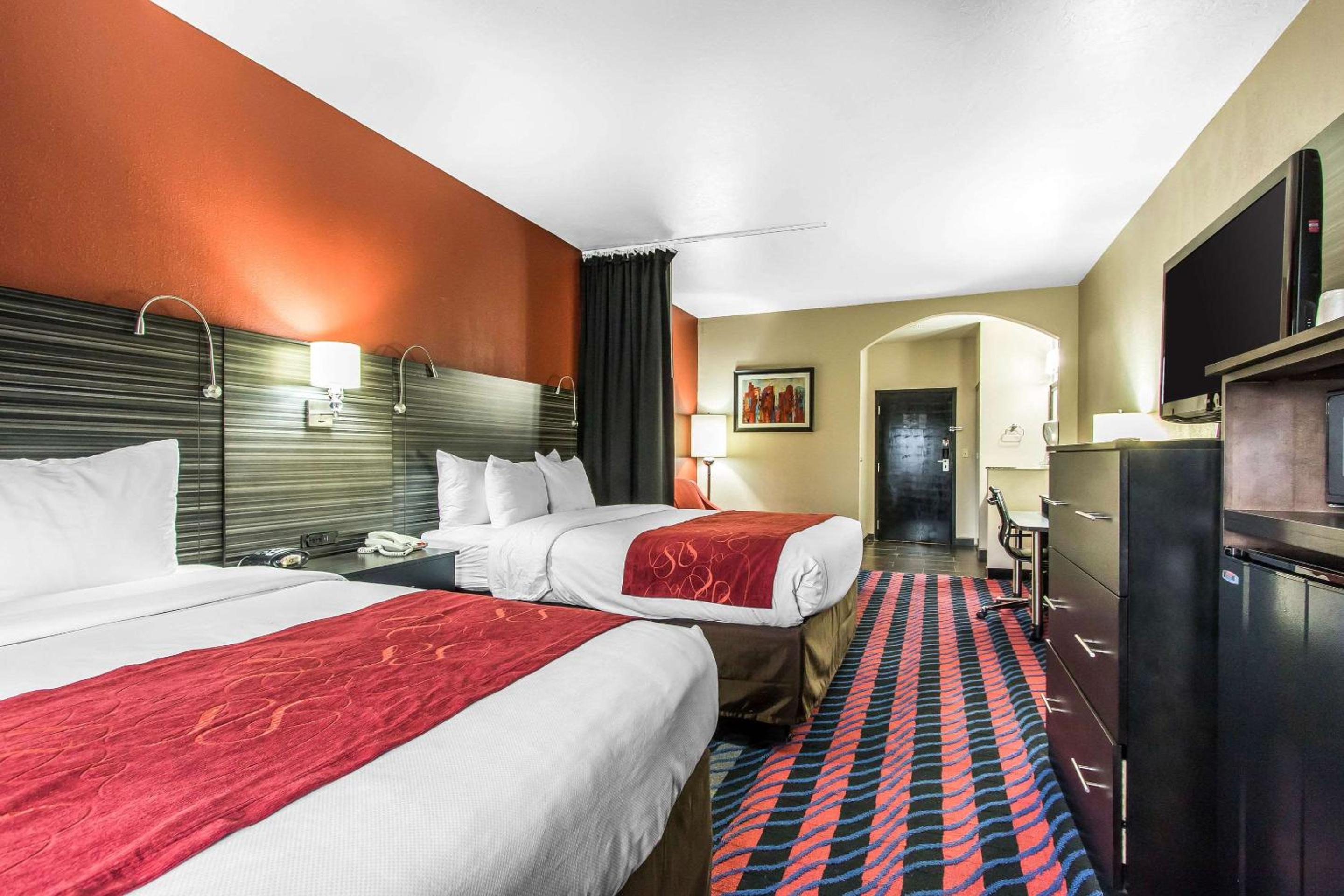 Oklahoma City Vacations - Comfort Suites Fairgrounds West - Property Image 14