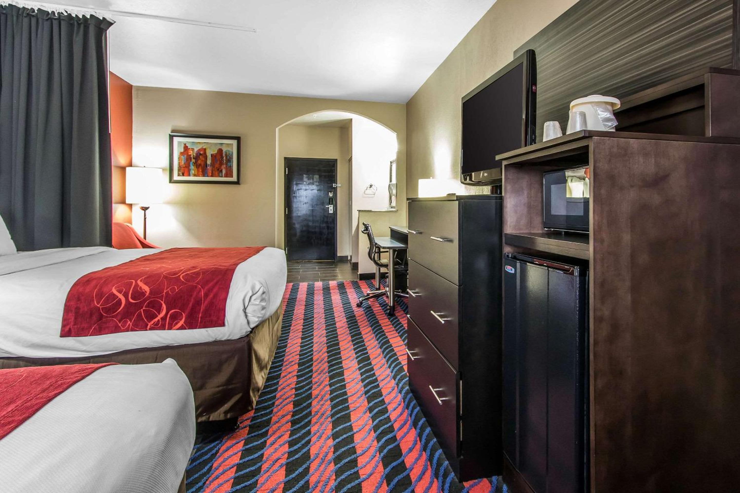 Oklahoma City Vacations - Comfort Suites Fairgrounds West - Property Image 15