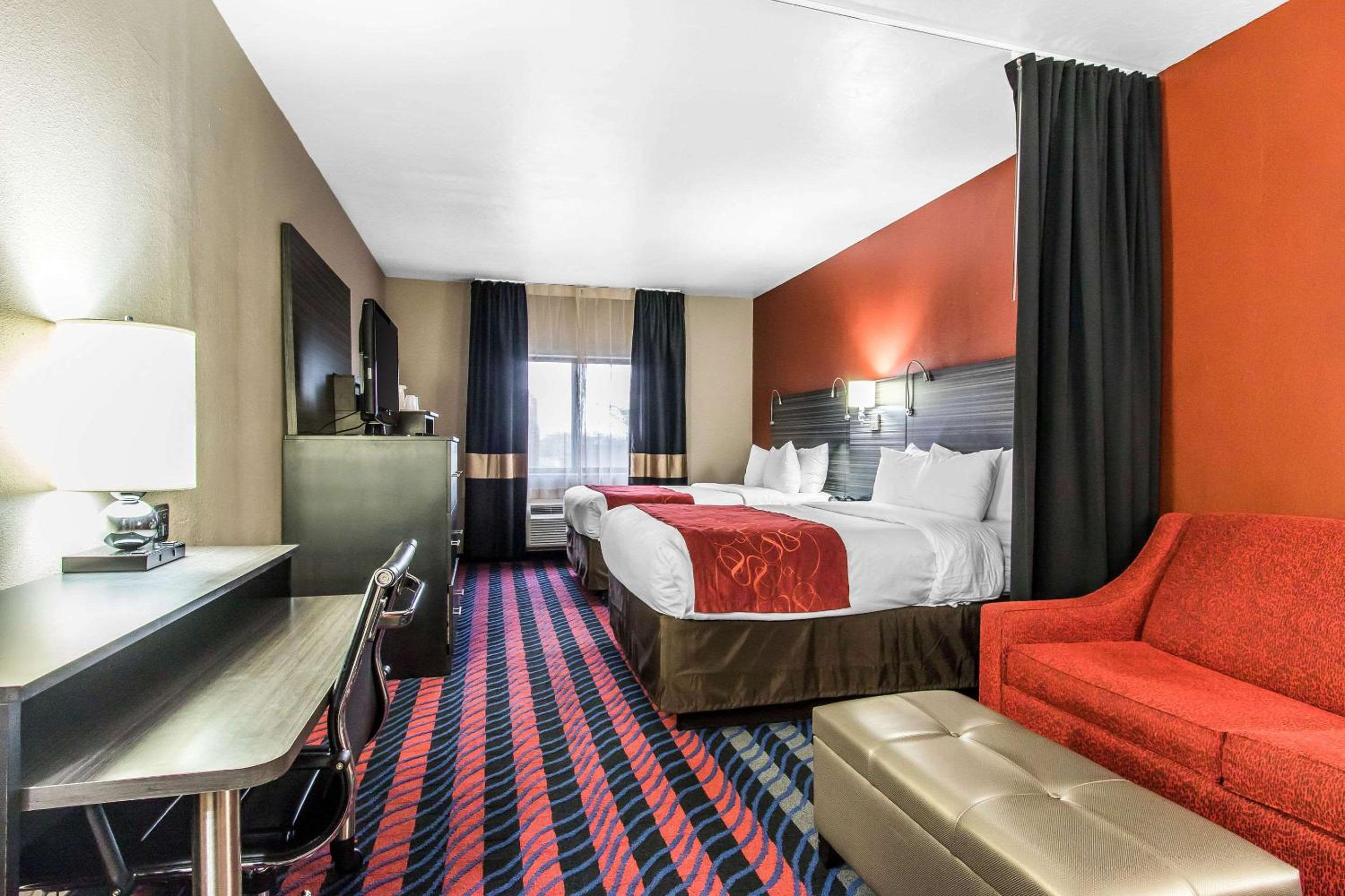 Oklahoma City Vacations - Comfort Suites Fairgrounds West - Property Image 17