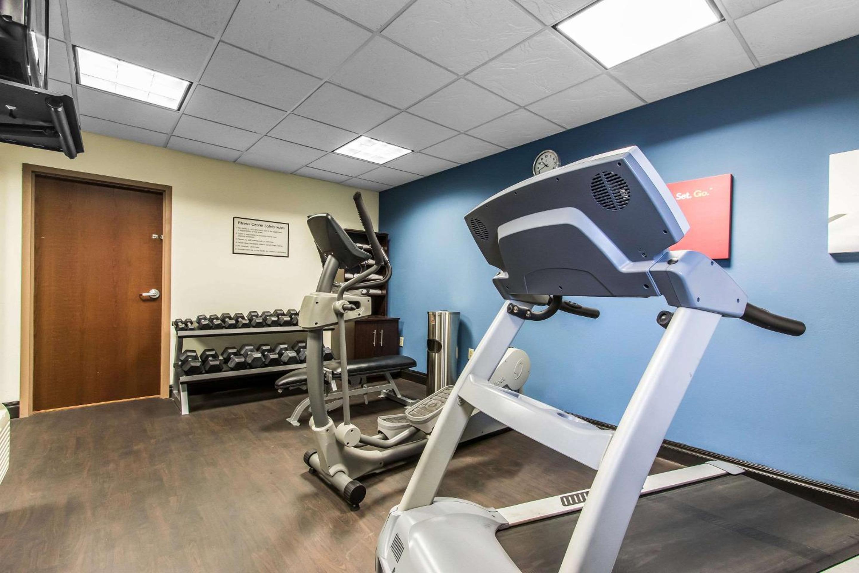 Oklahoma City Vacations - Comfort Suites Fairgrounds West - Property Image 31