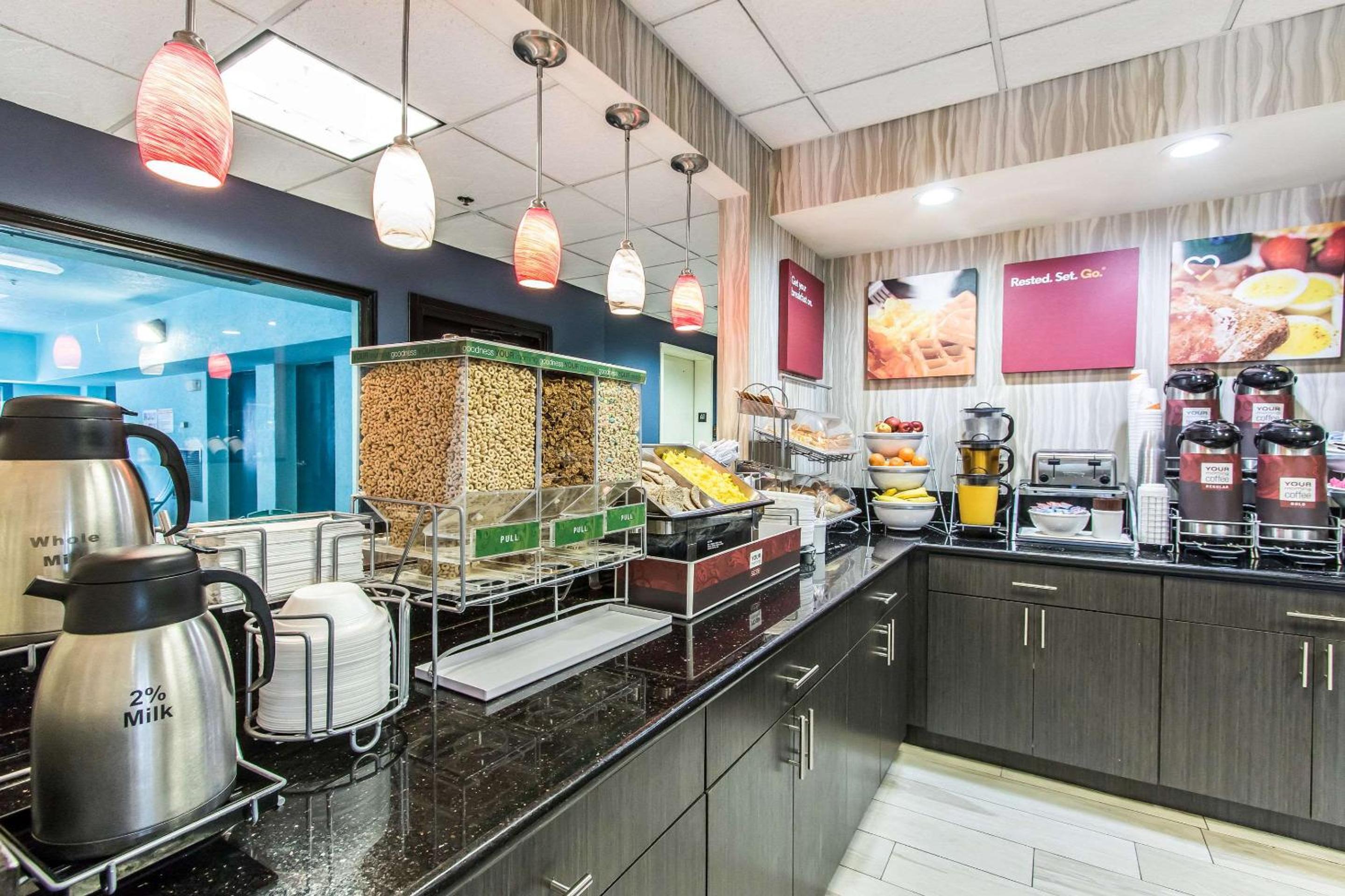 Oklahoma City Vacations - Comfort Suites Fairgrounds West - Property Image 34