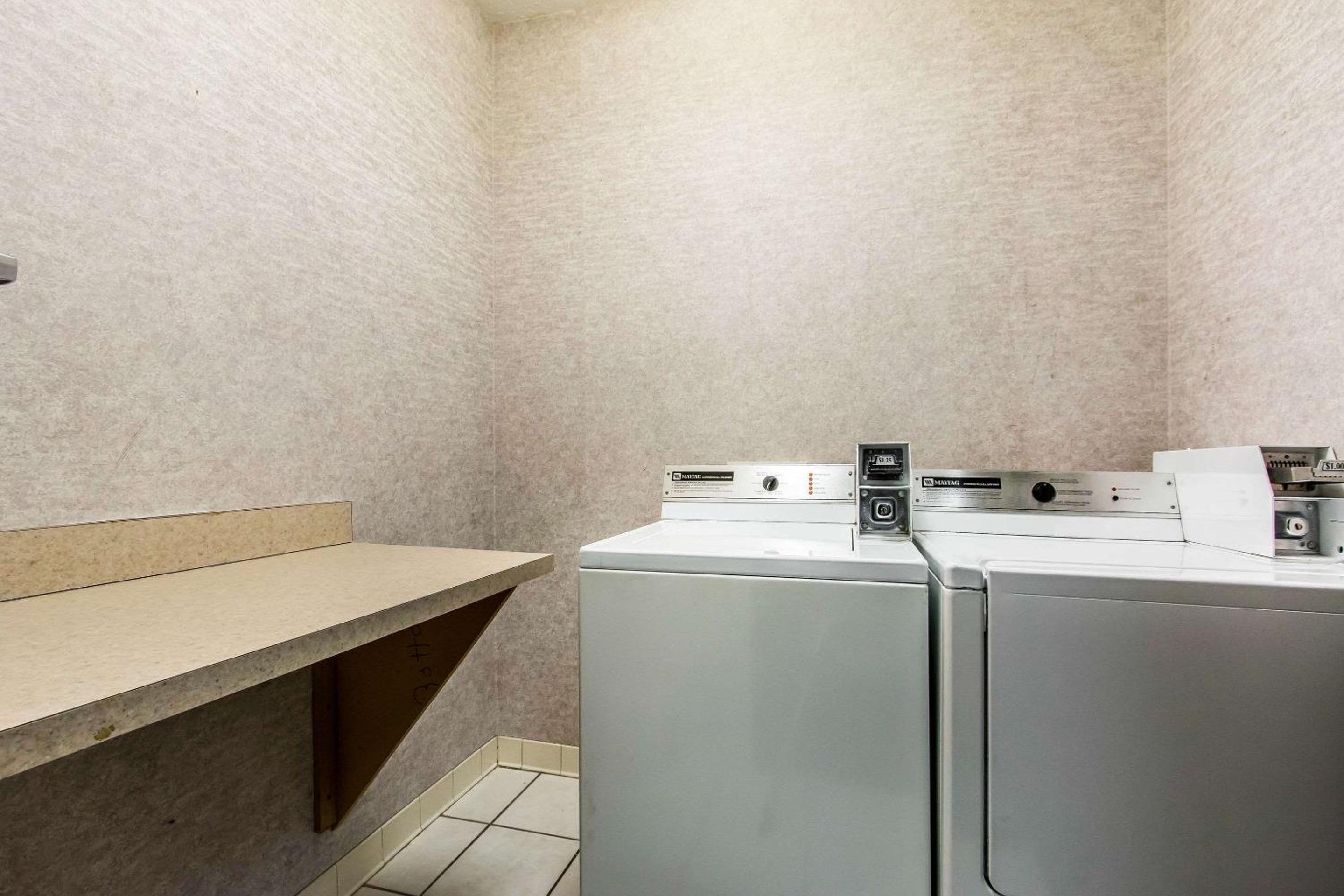 Oklahoma City Vacations - Comfort Suites Fairgrounds West - Property Image 2