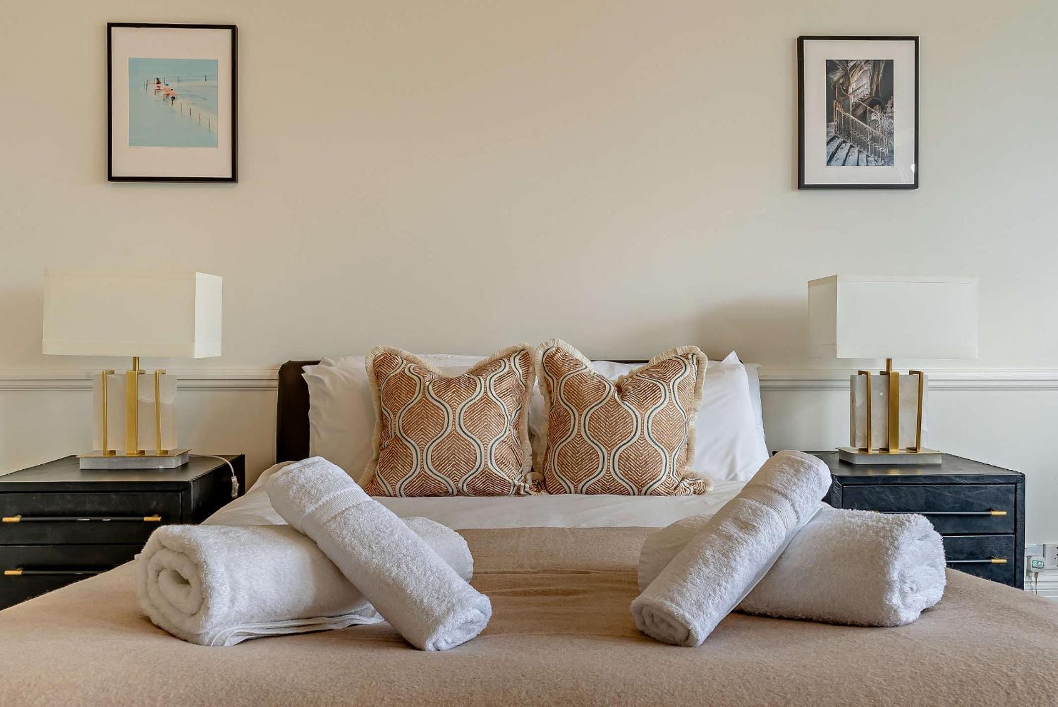 Strathmore Court Apartments
