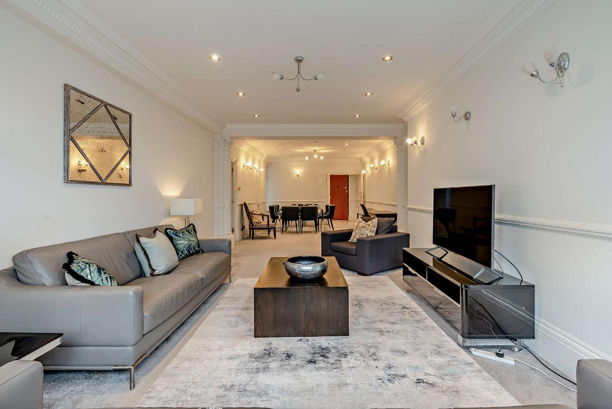 Strathmore Court Apartments