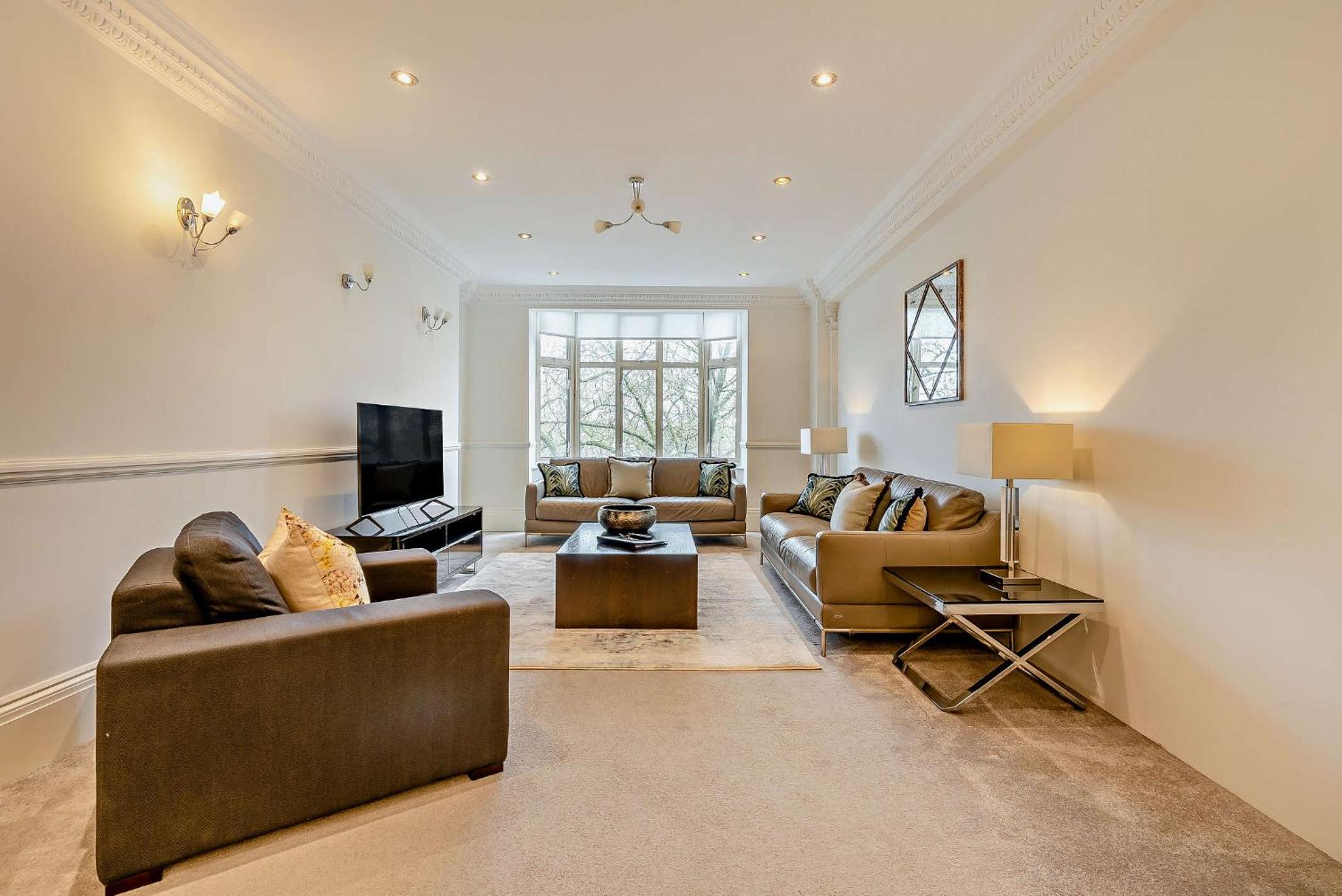 Strathmore Court Apartments