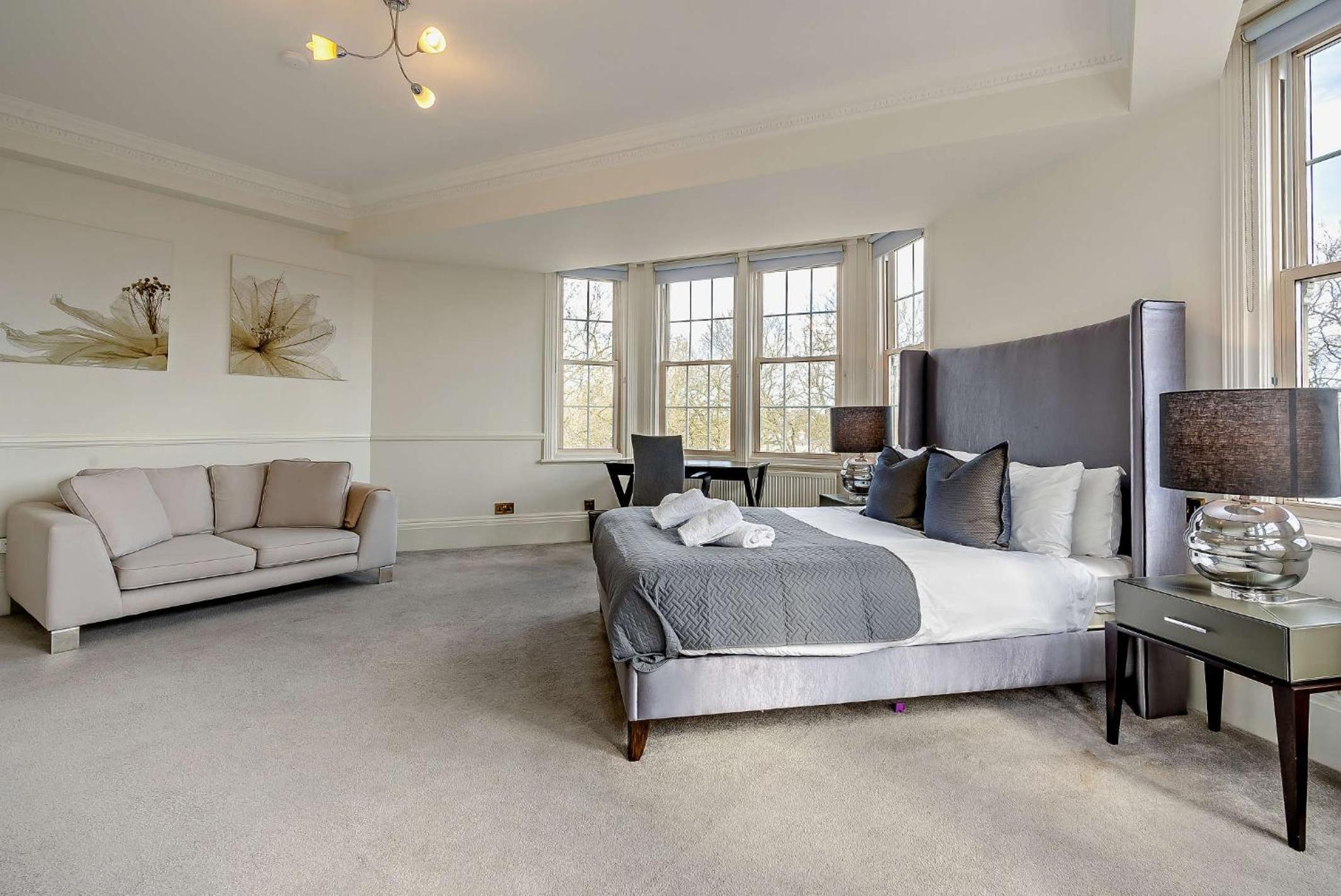 Strathmore Court Apartments