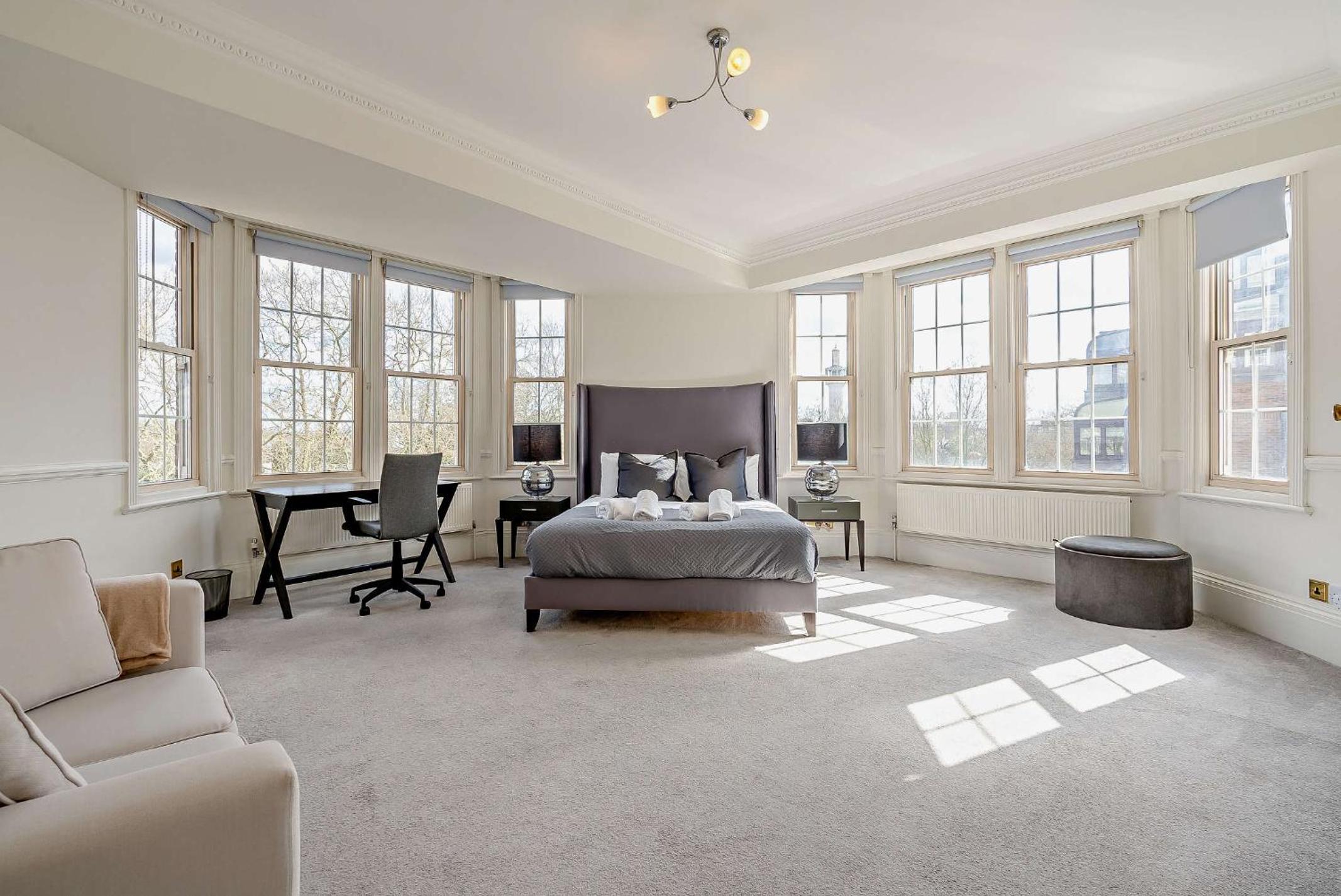 Strathmore Court Apartments