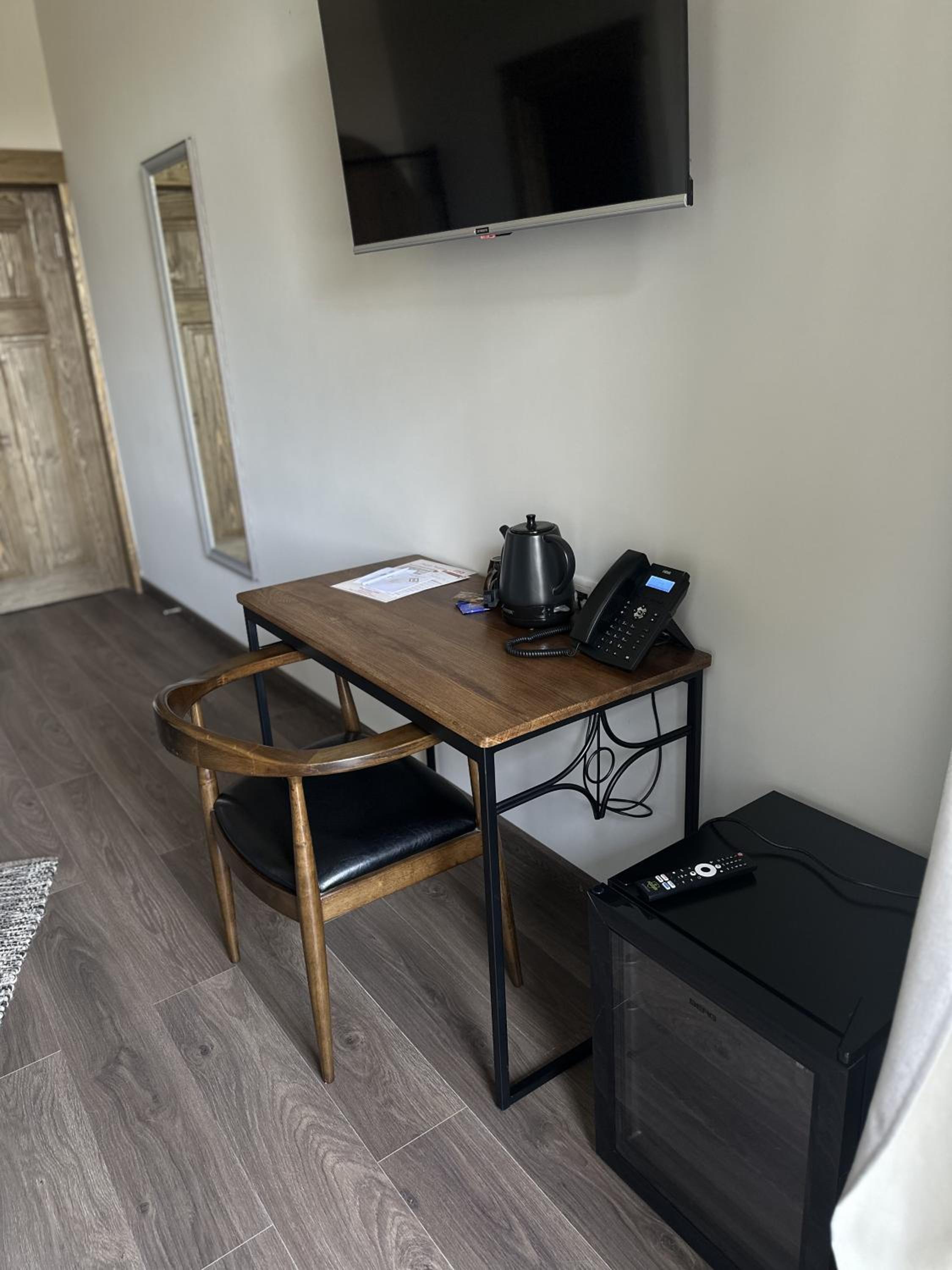 REDROOF Goris Boutique Hotel