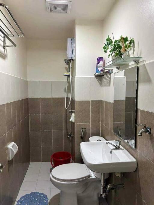 2Br BURNHAM HILL BAGUIO Condo Transient by Dei Gratia view 4