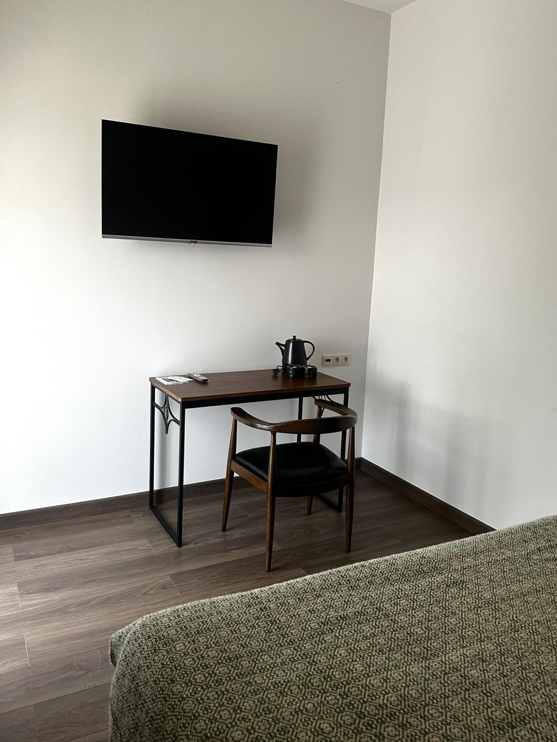 REDROOF Goris Boutique Hotel