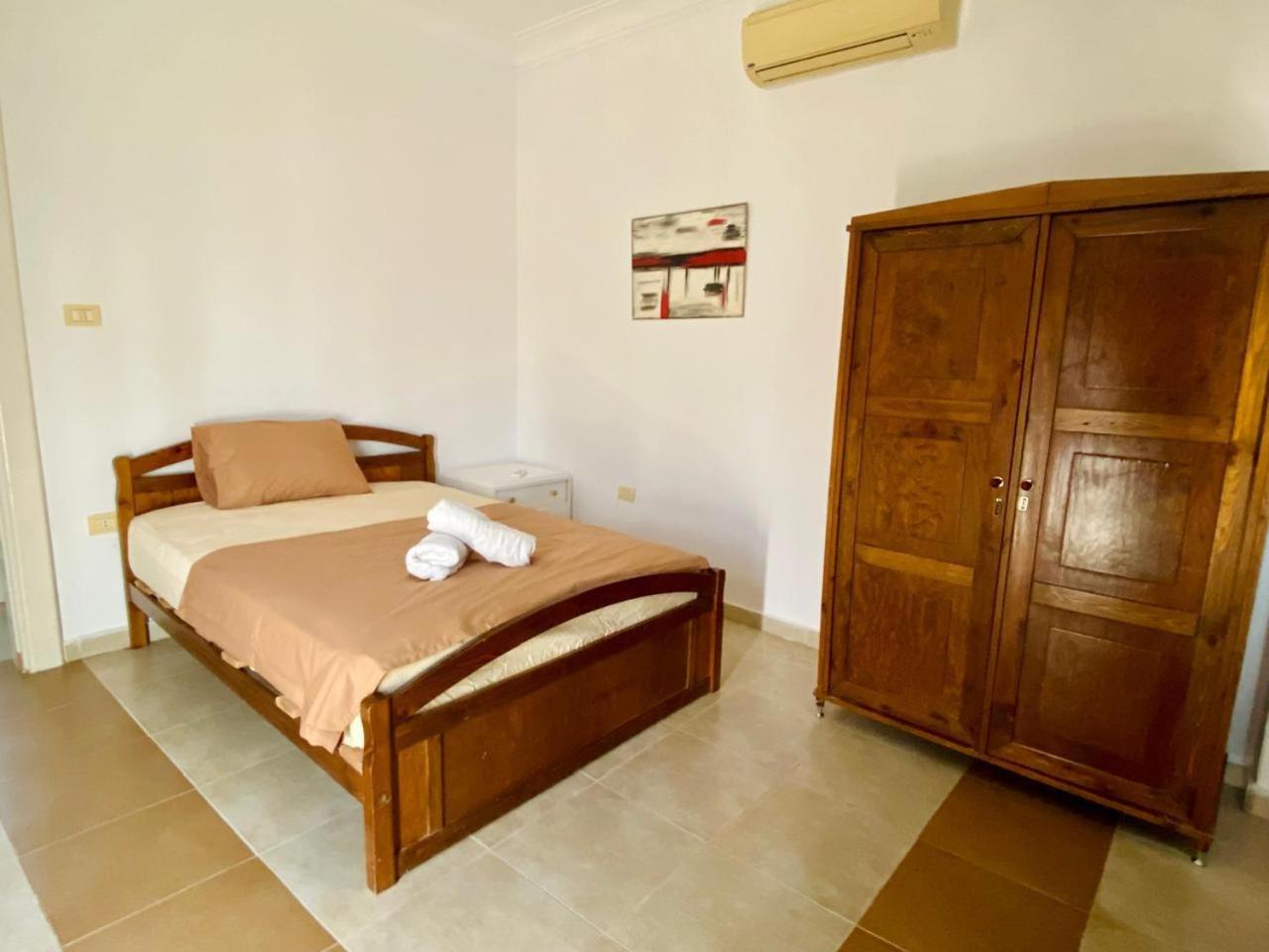 Happiness Villa Majawish, close to the city center view 5