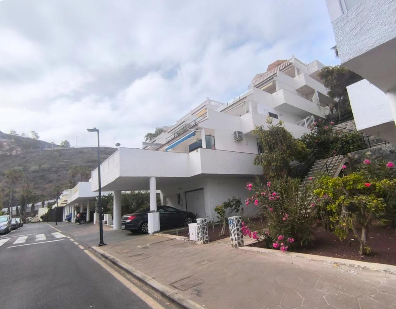 HIBISCO Holiday Home Los Gigantes