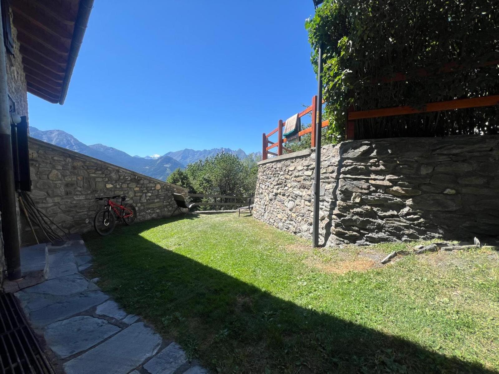 Casa Pascal,70 view 2