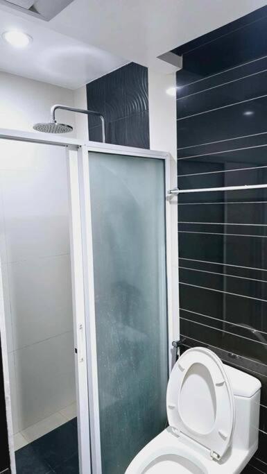 MEGATOWER1 2br BAGUIO CONDO Near Session SM byDei Gratia view 4