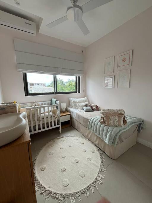 Easy Walk to Stunning La Preneuse Beach - Modern 3 Bedroom Apartment view 3