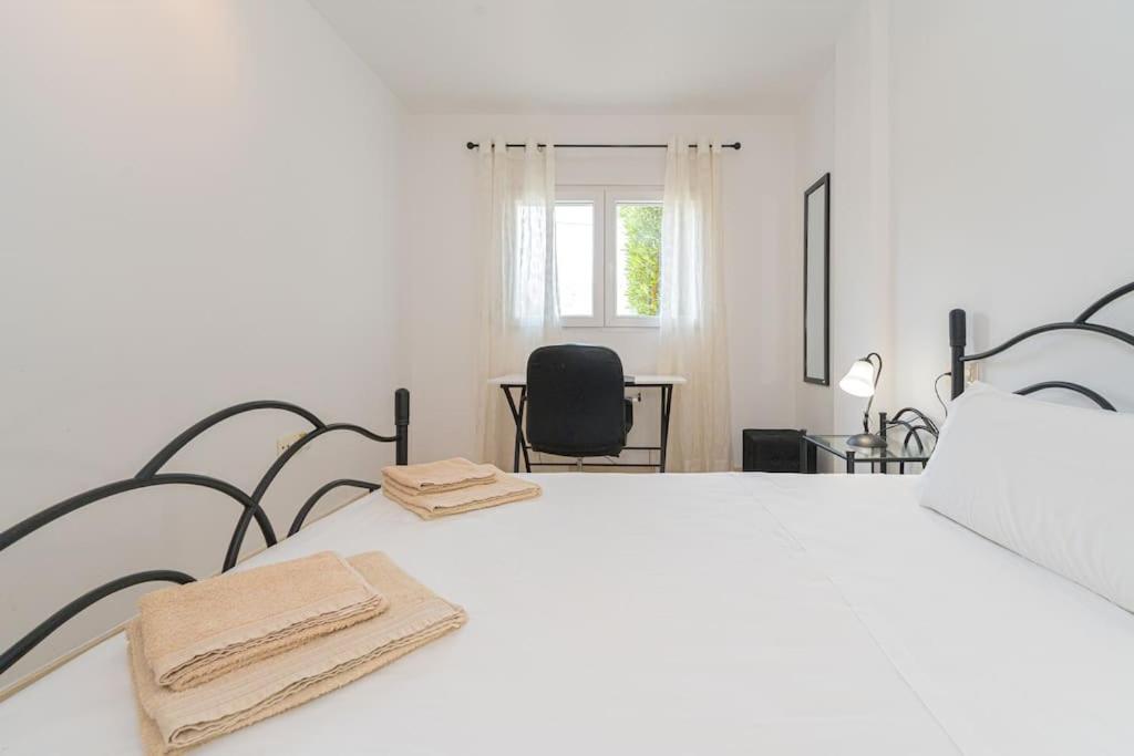 Cala Dor Villa 4 Bed 3 Bath Private Pool view 4