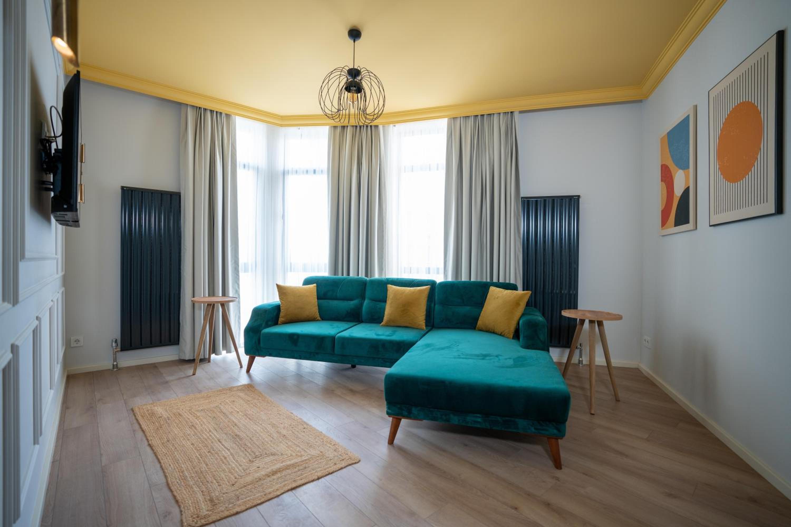 Bird Nest Suites - Image 10