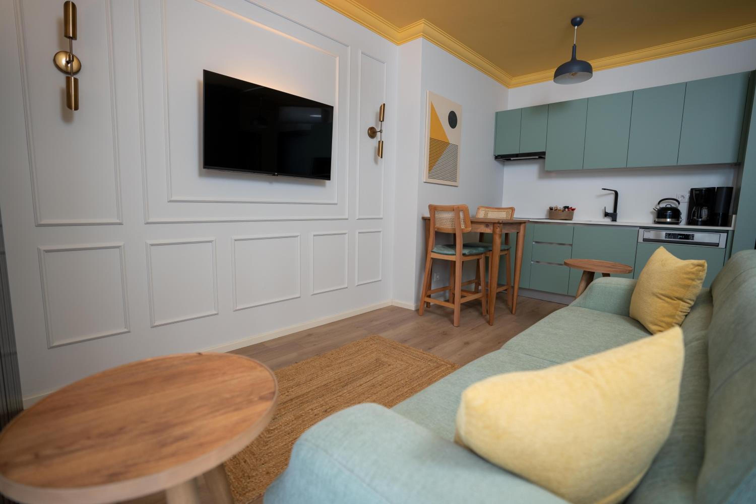 Bird Nest Suites - Image 28