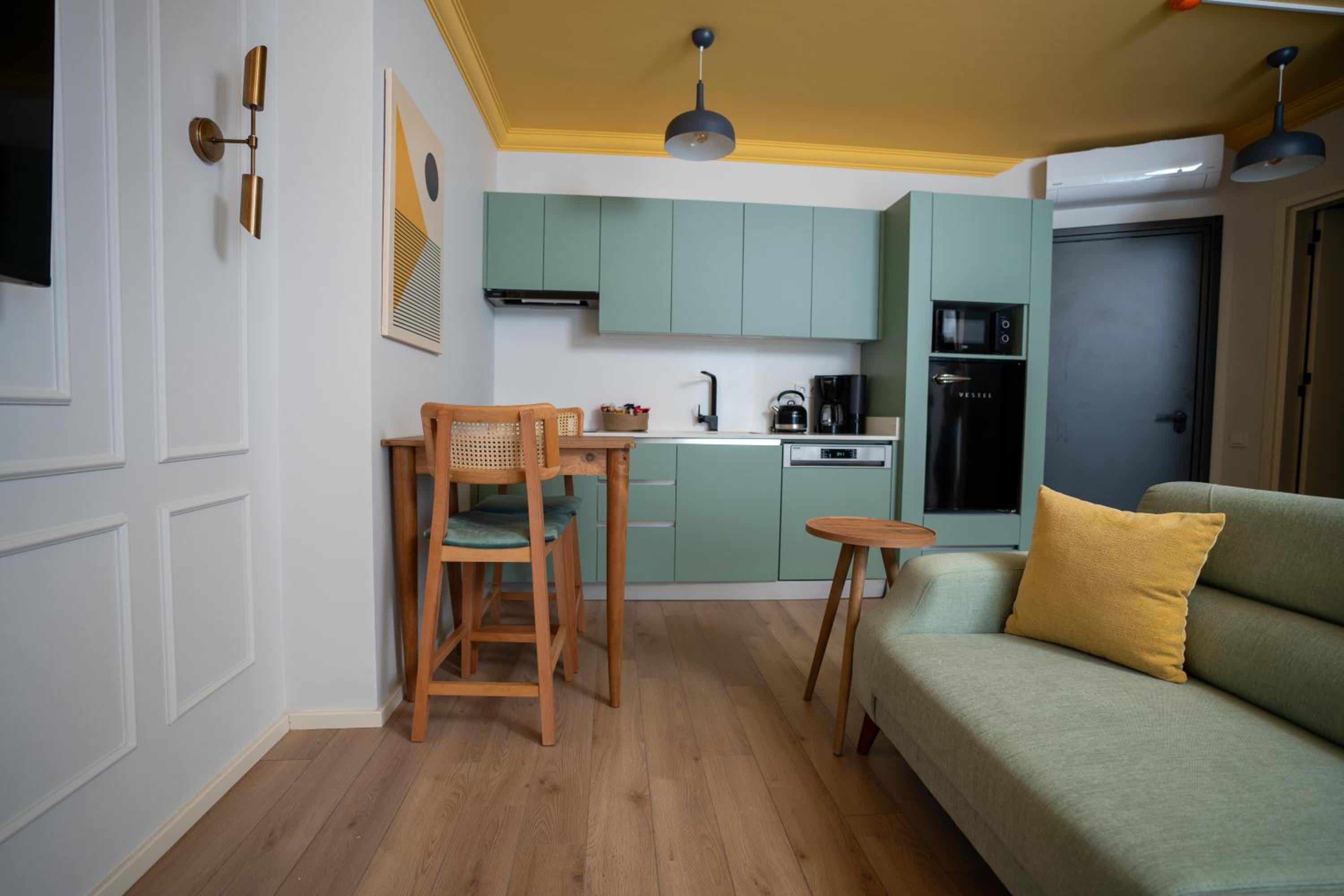 Bird Nest Suites - Image 30