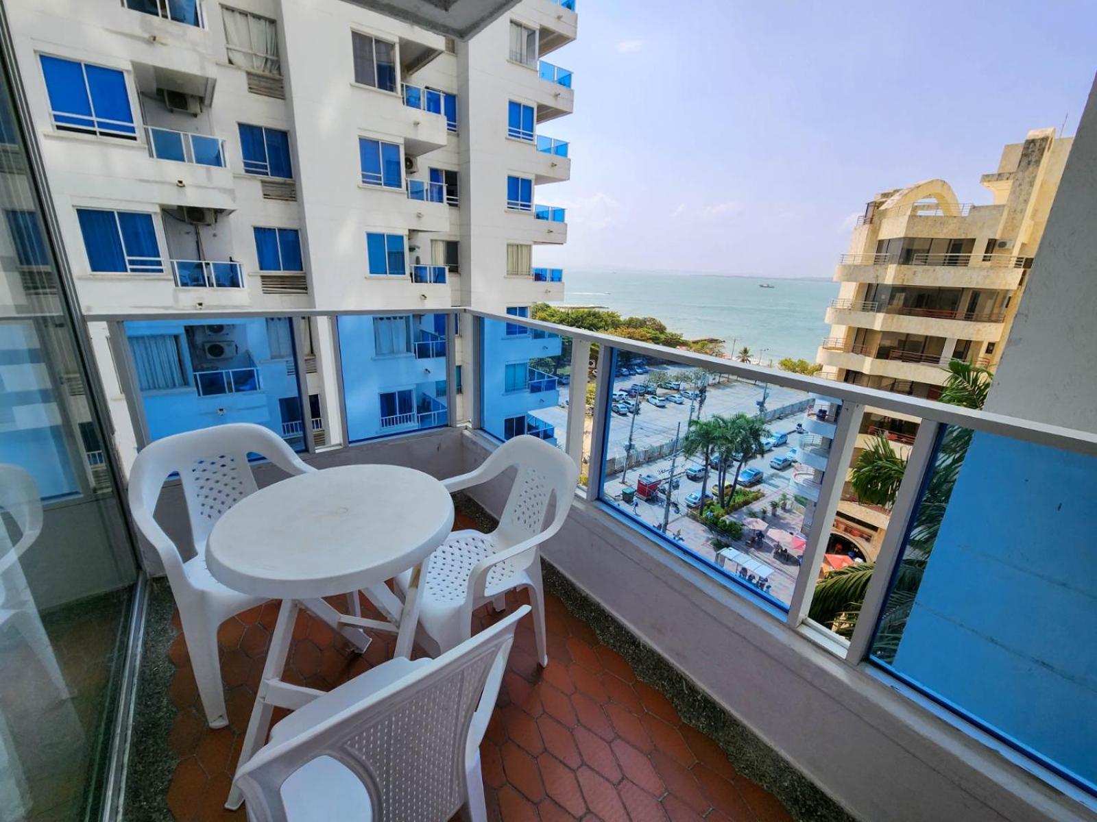 Apto vista al mar piso 7