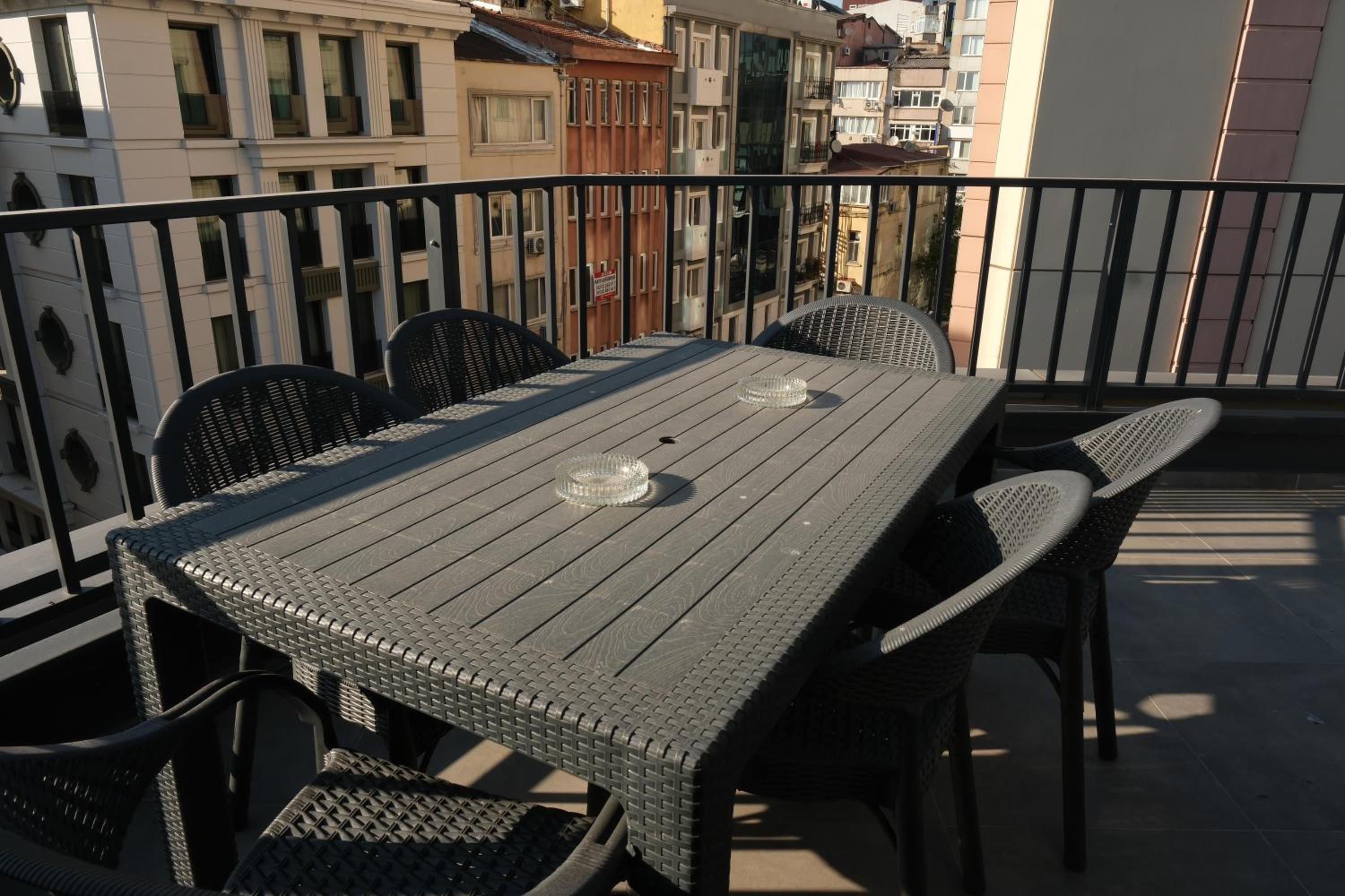 Bird Nest Suites - Image 44