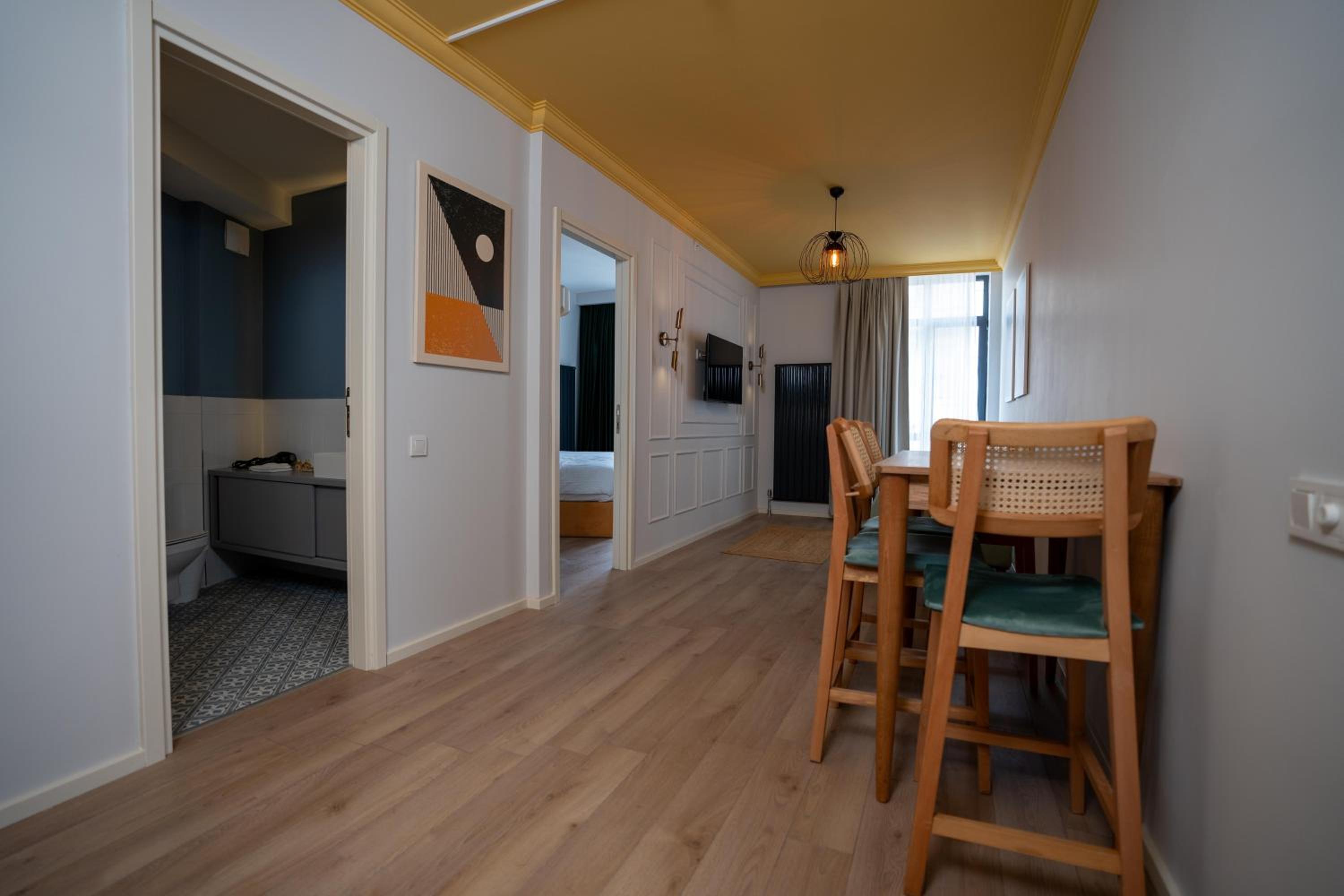 Bird Nest Suites - Image 66