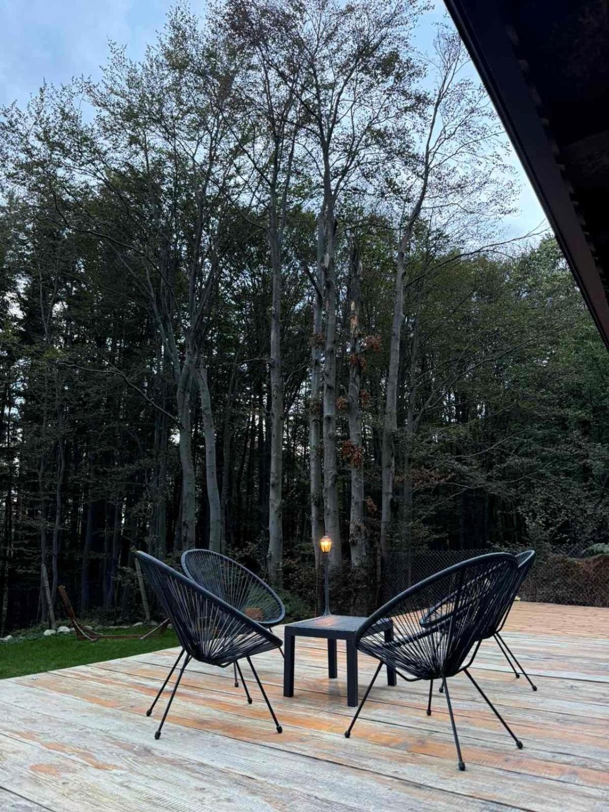 Villa Yarema Mountain Relax with Hot Jacuzzi & Sauna by BookVillaBG