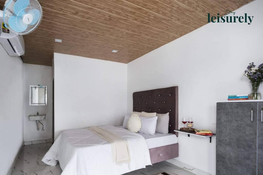 Stay Leisurely Lakebreeze 5BHK, Pawna Lake view 5